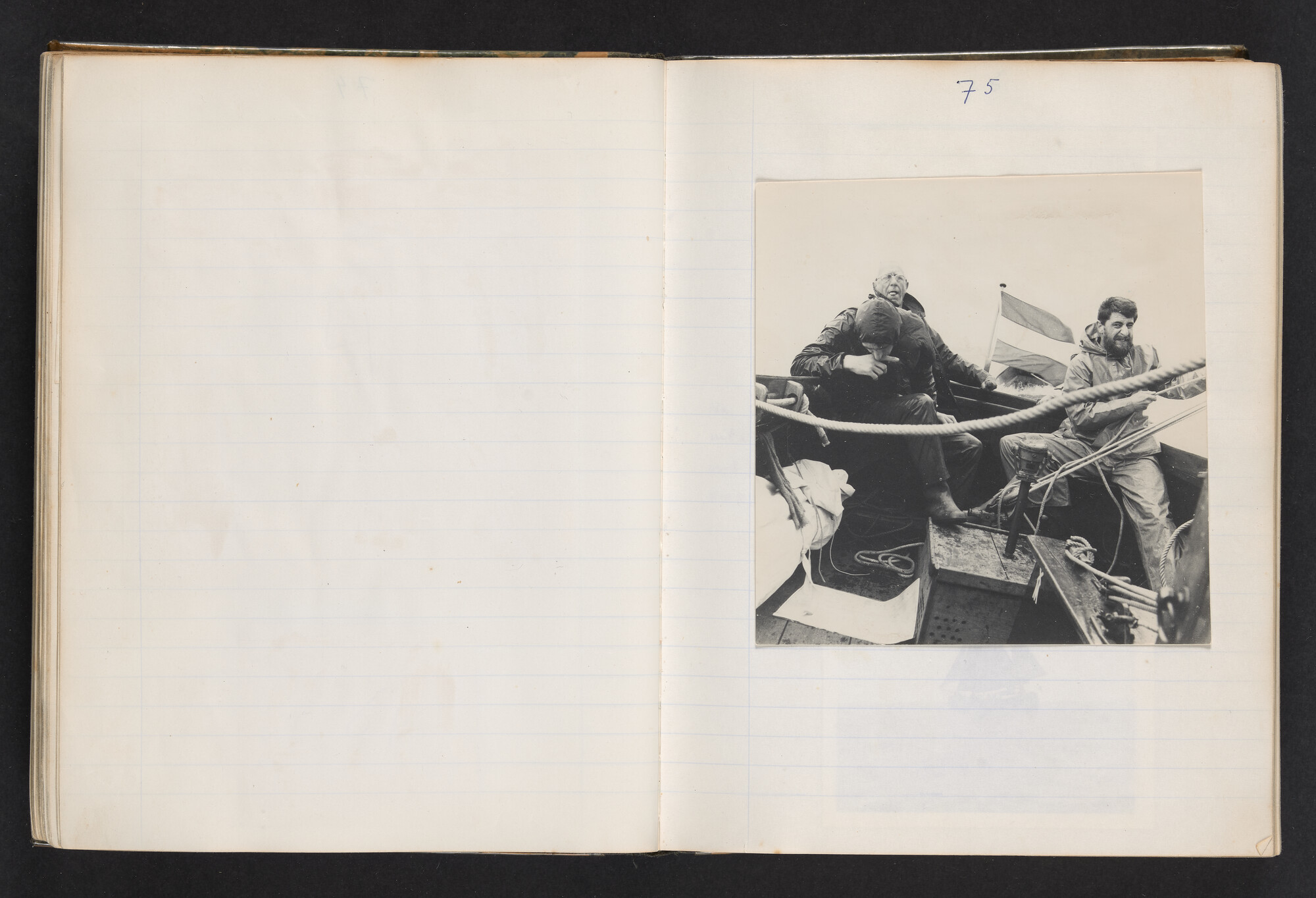 2017.0802; Logboek c.q. fotoalbum van reizen met zeeschouw Grutto (II) in Nederland, Duitsland en Denemarken, 1973-1974; logboek