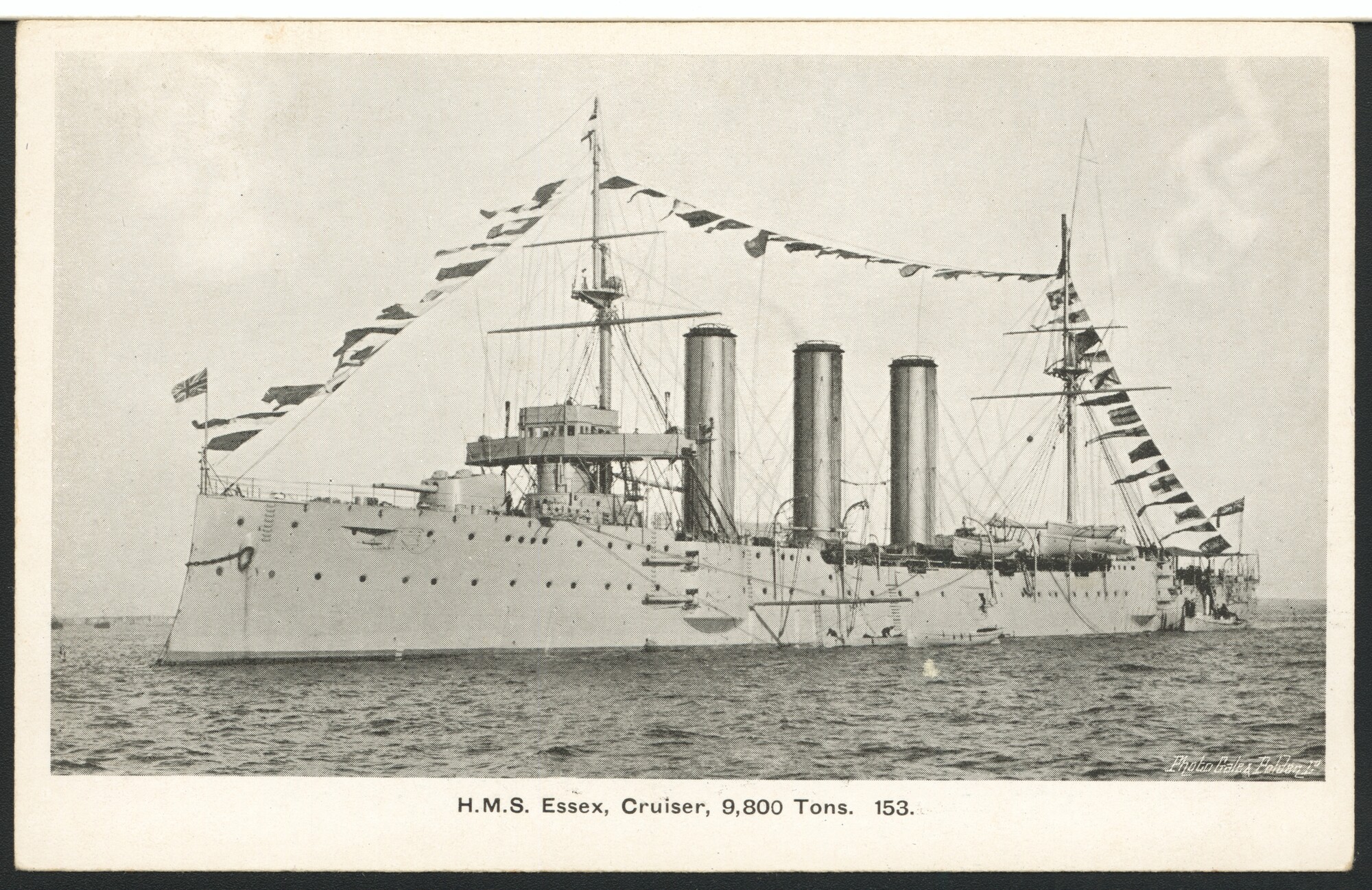 S.4269(002)042; De Britse kruiser HMS 'Essex', gepavoisseerd; prentbriefkaart