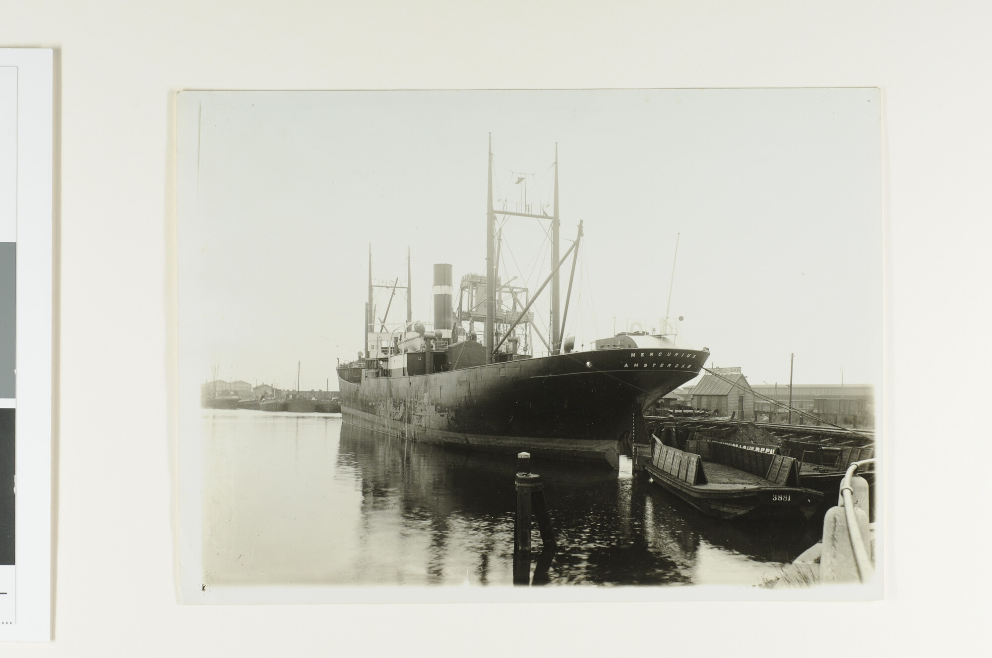 A.5675(79) [nr 0001]; Het vrachtschip ss. 'Mercurius' van de Koninklijke Nederlandsche Stoomboot; foto