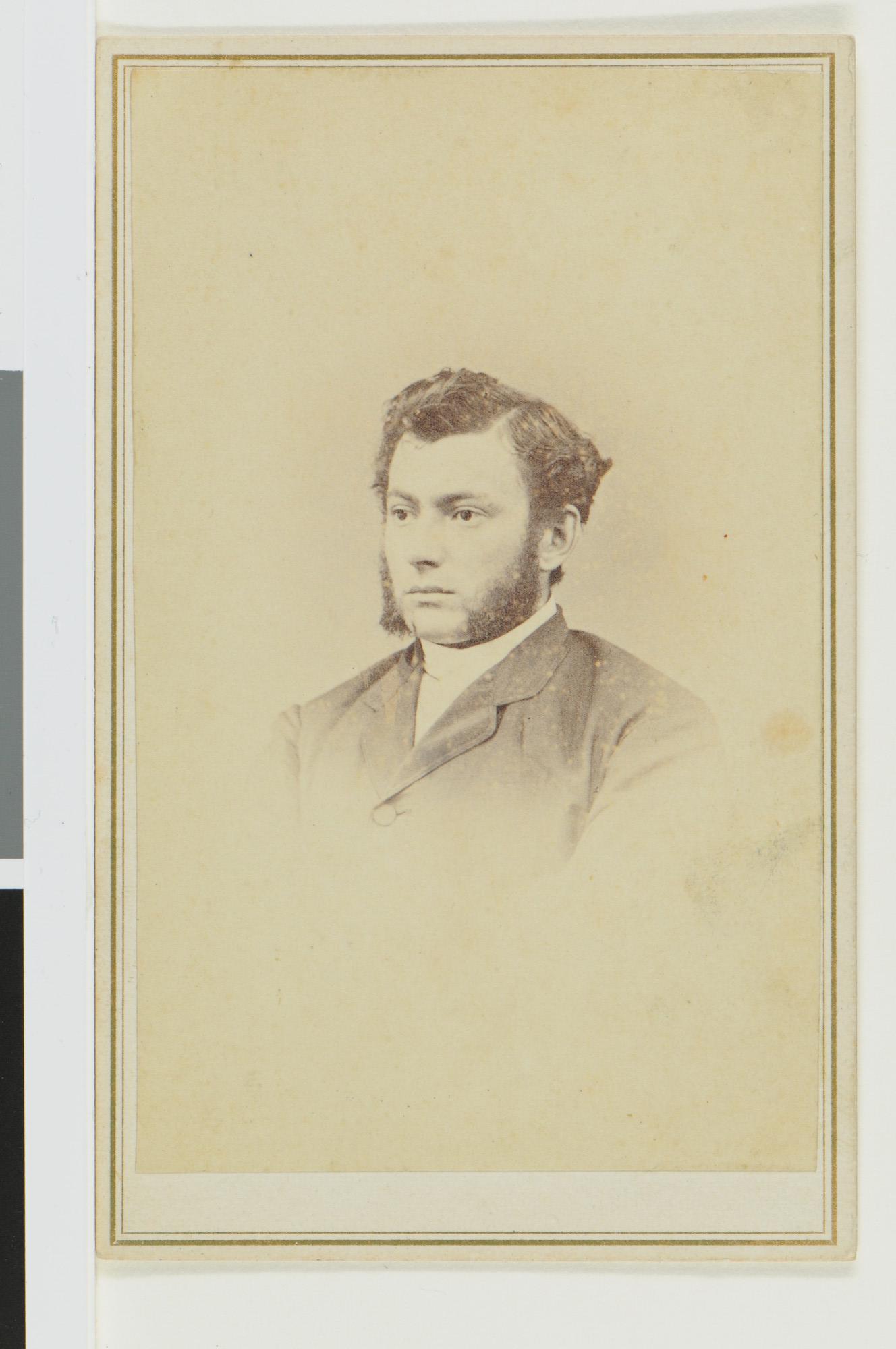 1999.1143; Portretfoto van A.A. Pistorius, Yokohama, 13 juni 1869; foto