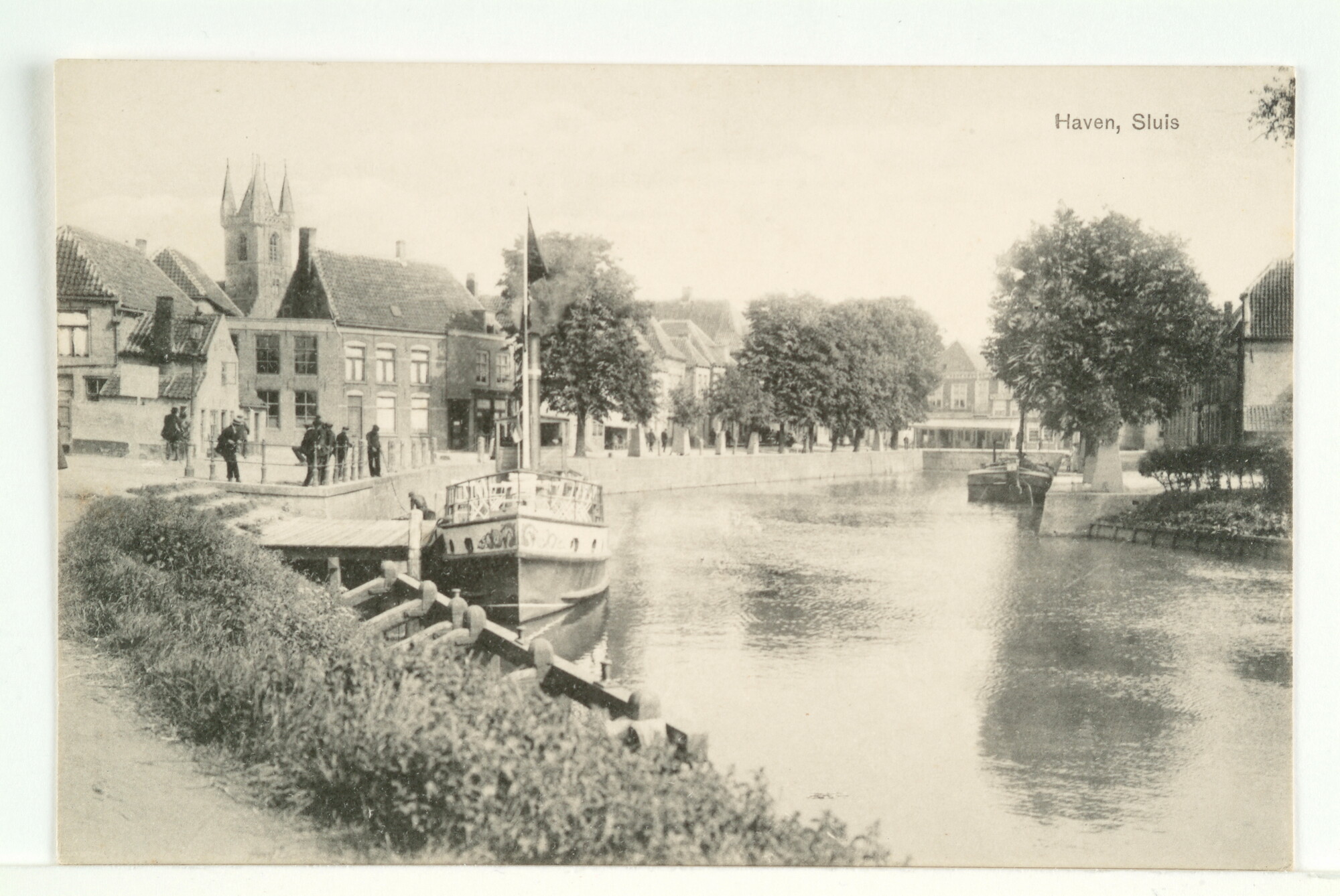 2003.1079; De haven van Sluis; prentbriefkaart