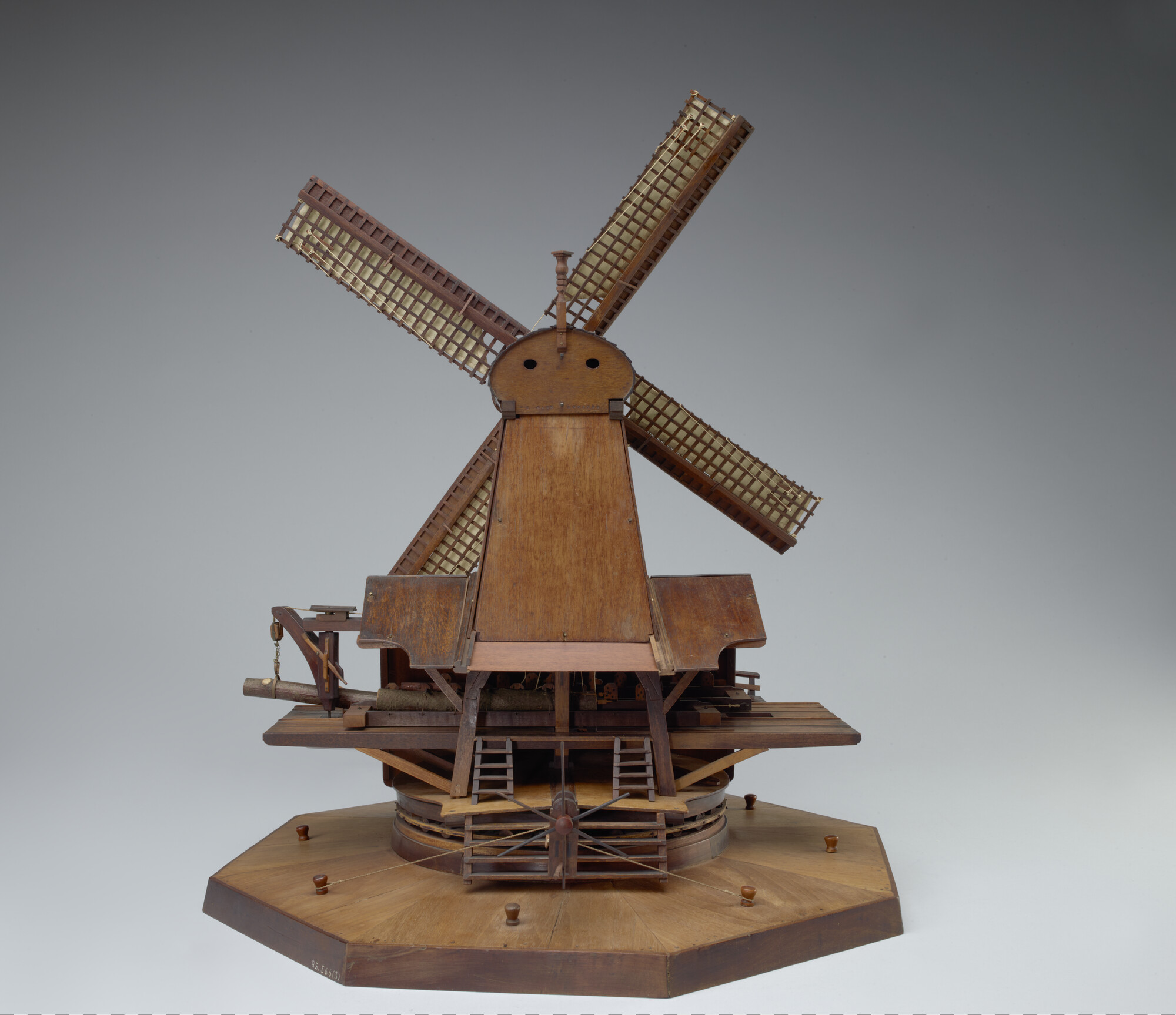 RS.0566(03); Model van een houtzaagmolen; technisch model