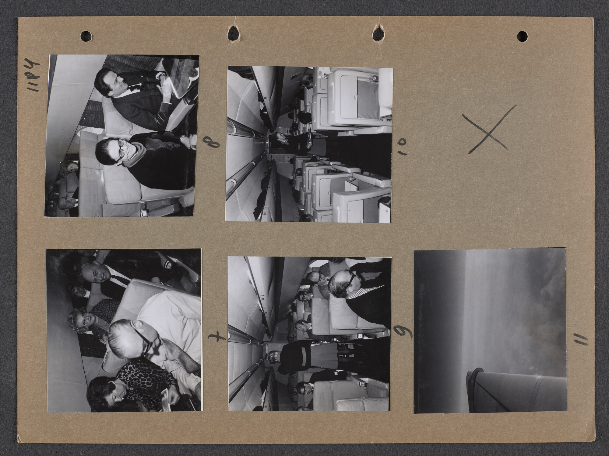 S.9102(30); Multomap met foto's door Ben Burgers, samengesteld door de Vereniging De Amsterdamsche Haven; foto