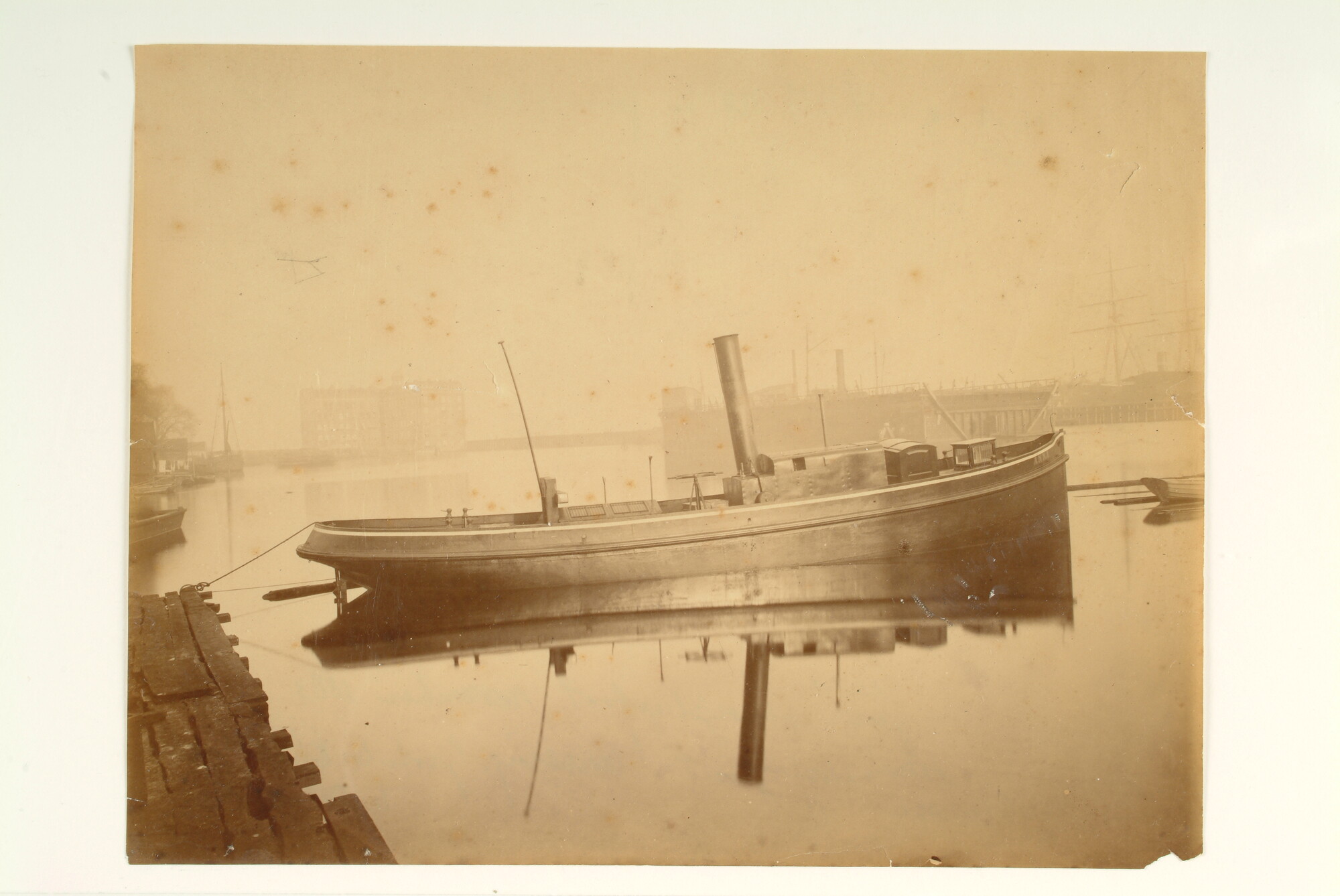 S.1156(06)137; De ijzeren schroefsleepboot 'Anna' gebouwd op de werf van Jan F. Meursing; foto