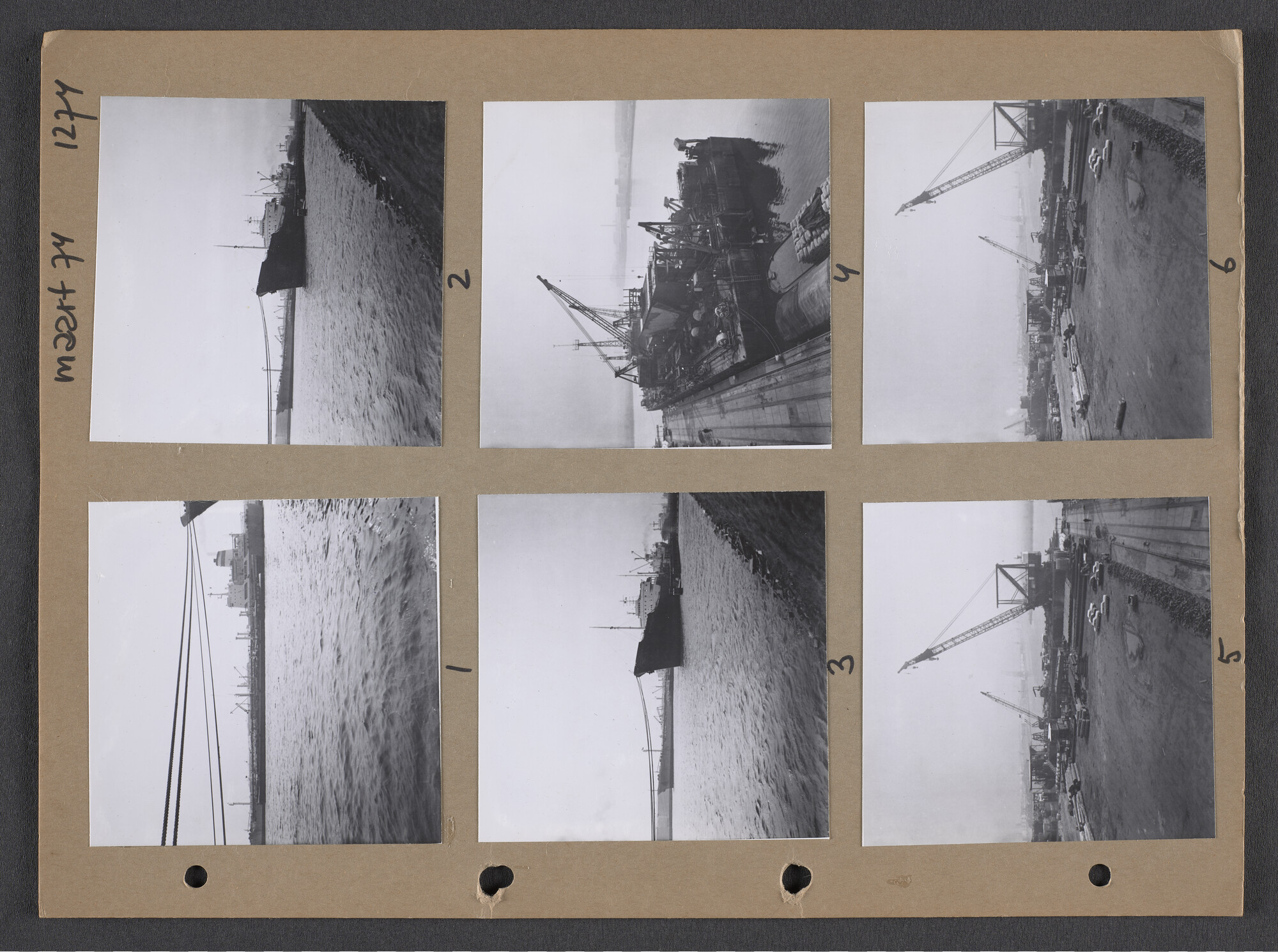 S.9102(32); Multomap met foto's door Ben Burgers, samengesteld door de Vereniging De Amsterdamsche Haven; foto