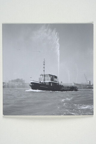 2001.1656; Brandblusshow op het IJ; fotoreportage