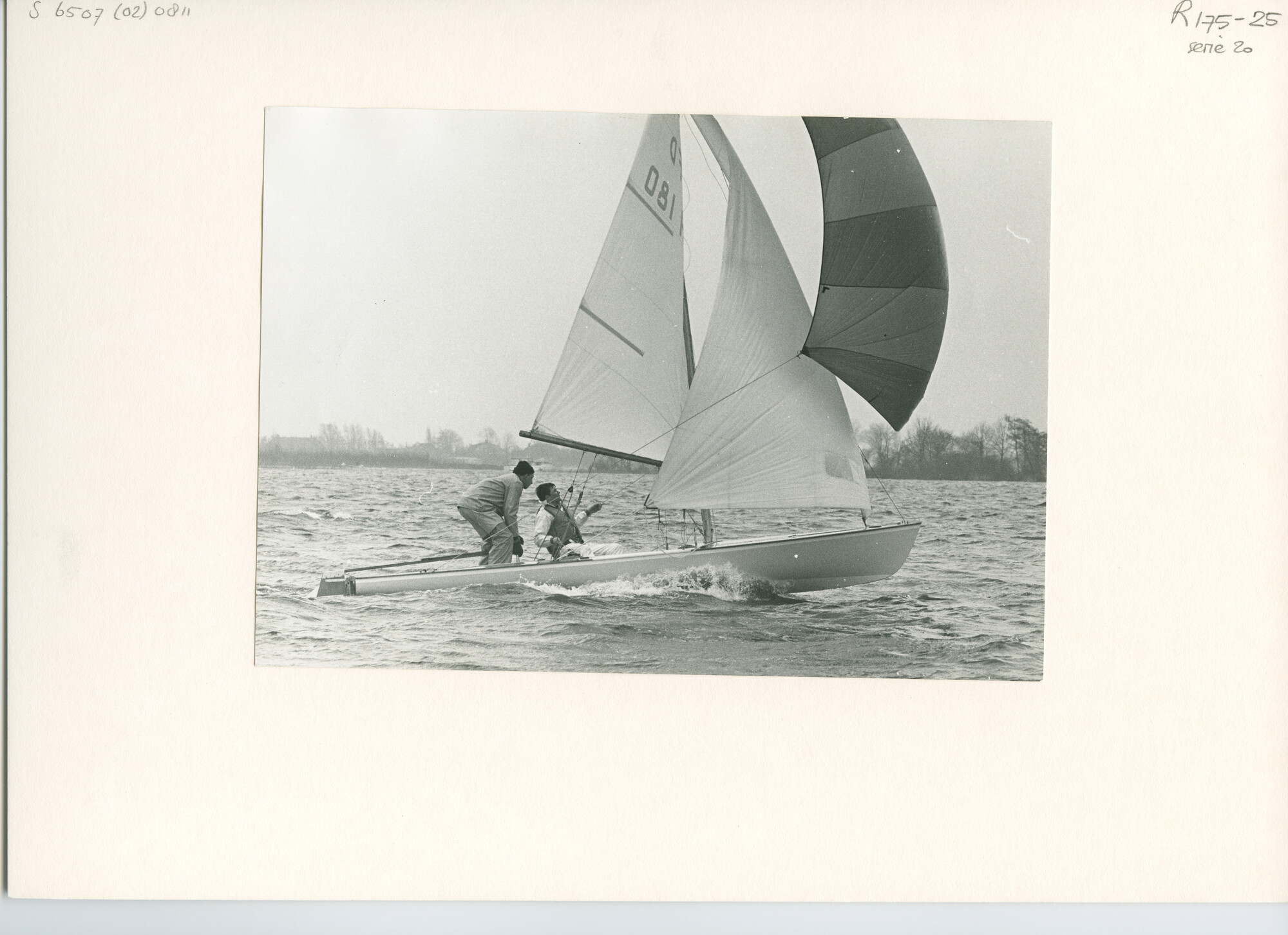 S.6507(02)0811.02; Zwart-wit foto van de FD-klasse op de Loosdrechtse Plassen; foto