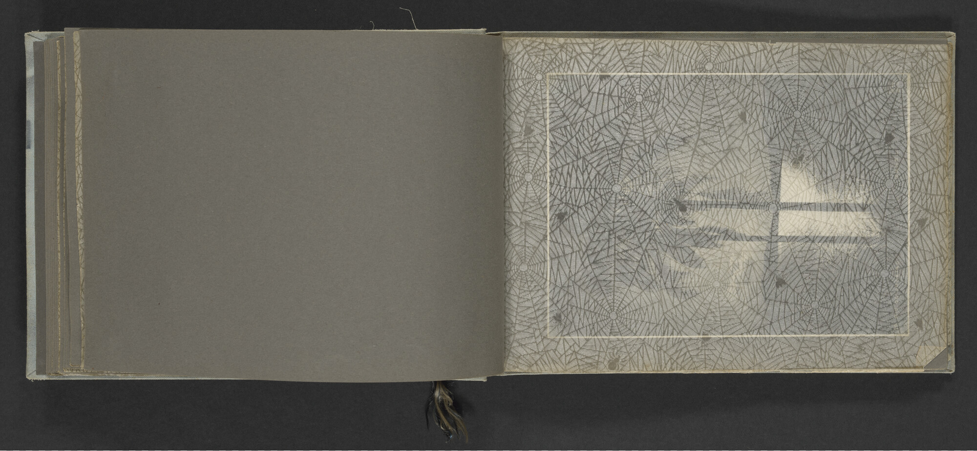 2024.3841; Fotoalbum van C.J. (Kees) de Vries, machinist op schepen van de Koninklijke Hollandsche Lloyd tussen 1928 en 1934; fotoalbum