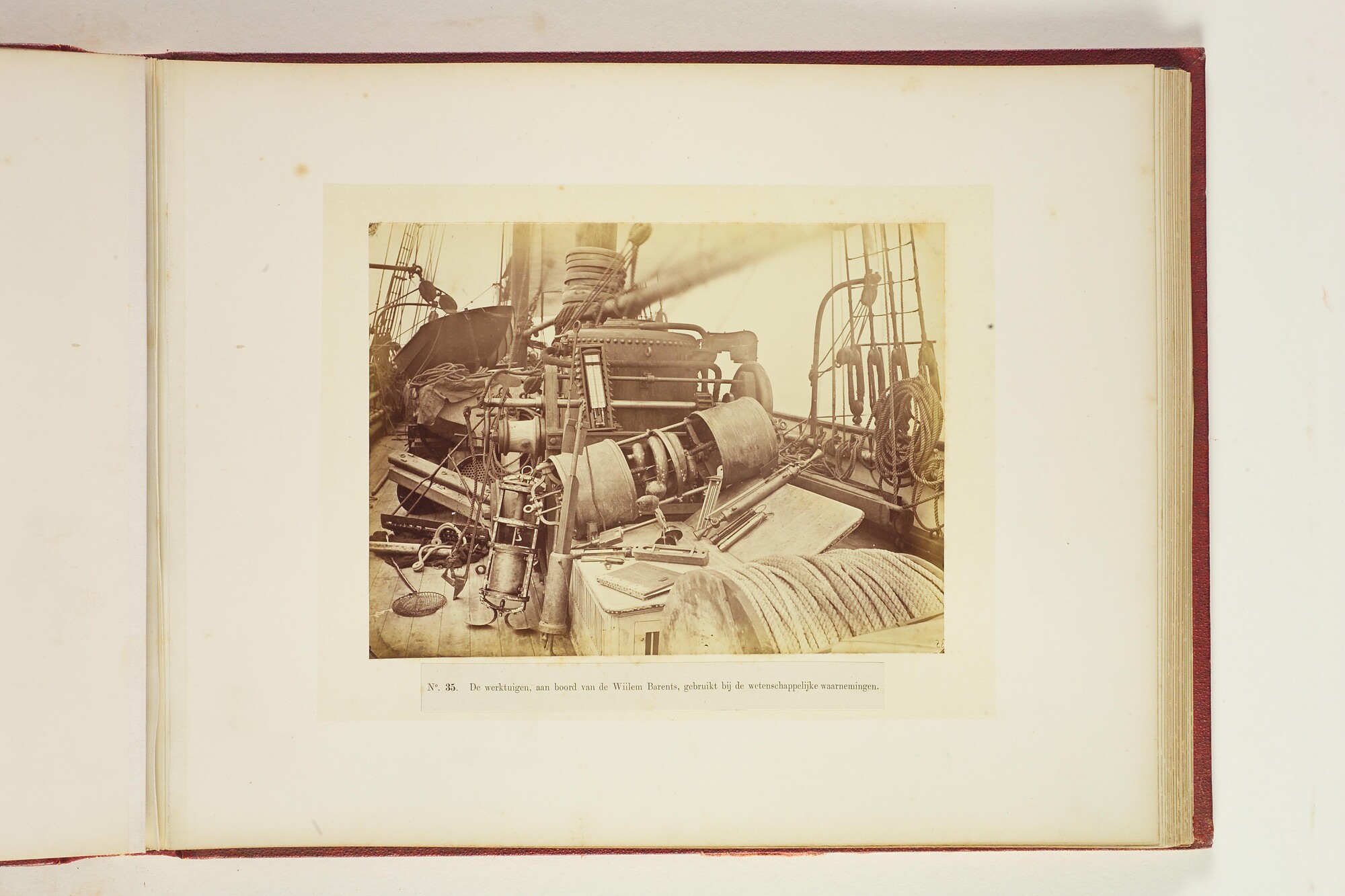 S.0068(05); Album met foto's van de Eerste Noordpoolexpeditie van de Willem Barents; fotoalbum
