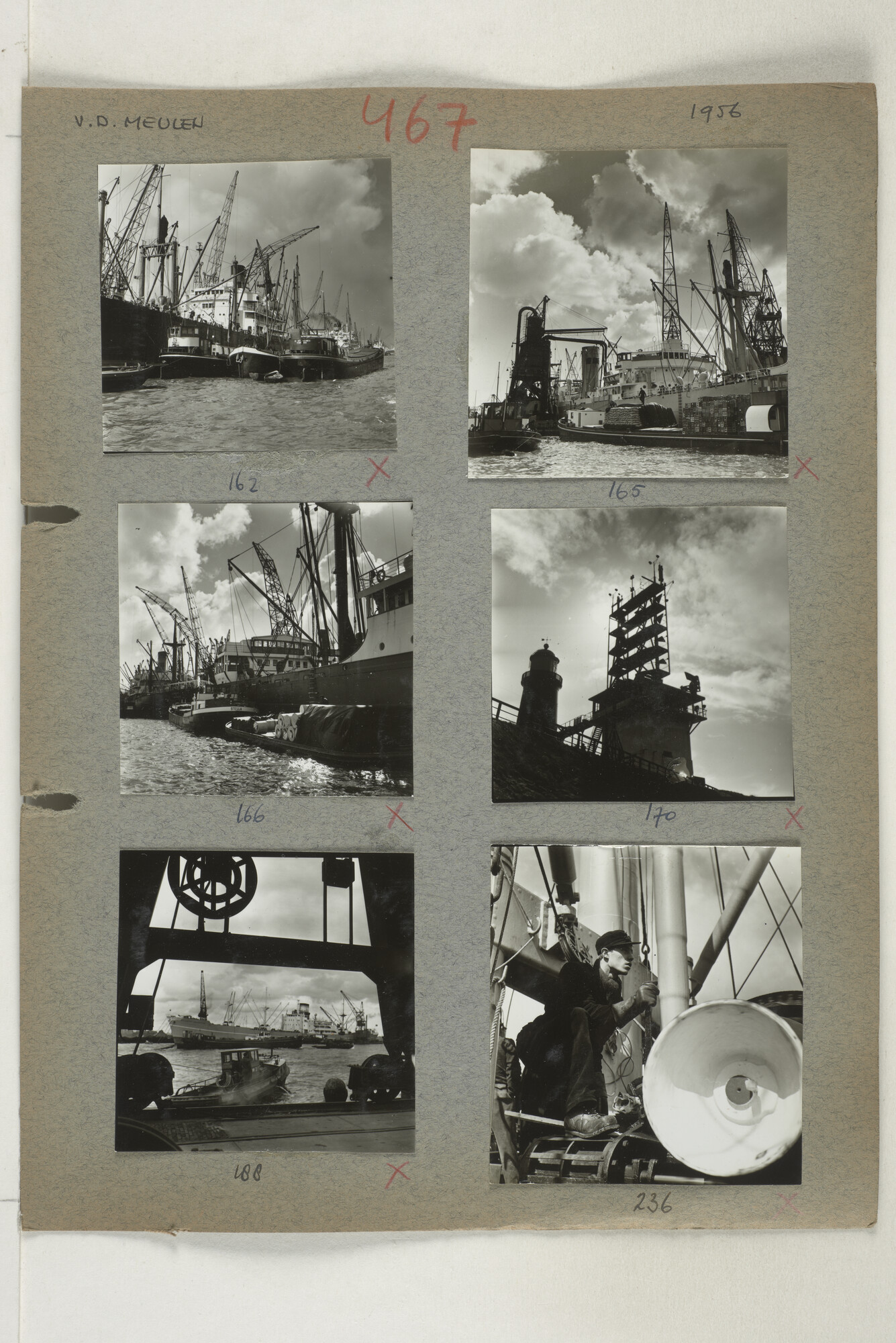 1998.2183; Omslag (voorheen ordner) met een grote hoeveelheid proef foto's van de haven en de stad van Amsterdam; omslag