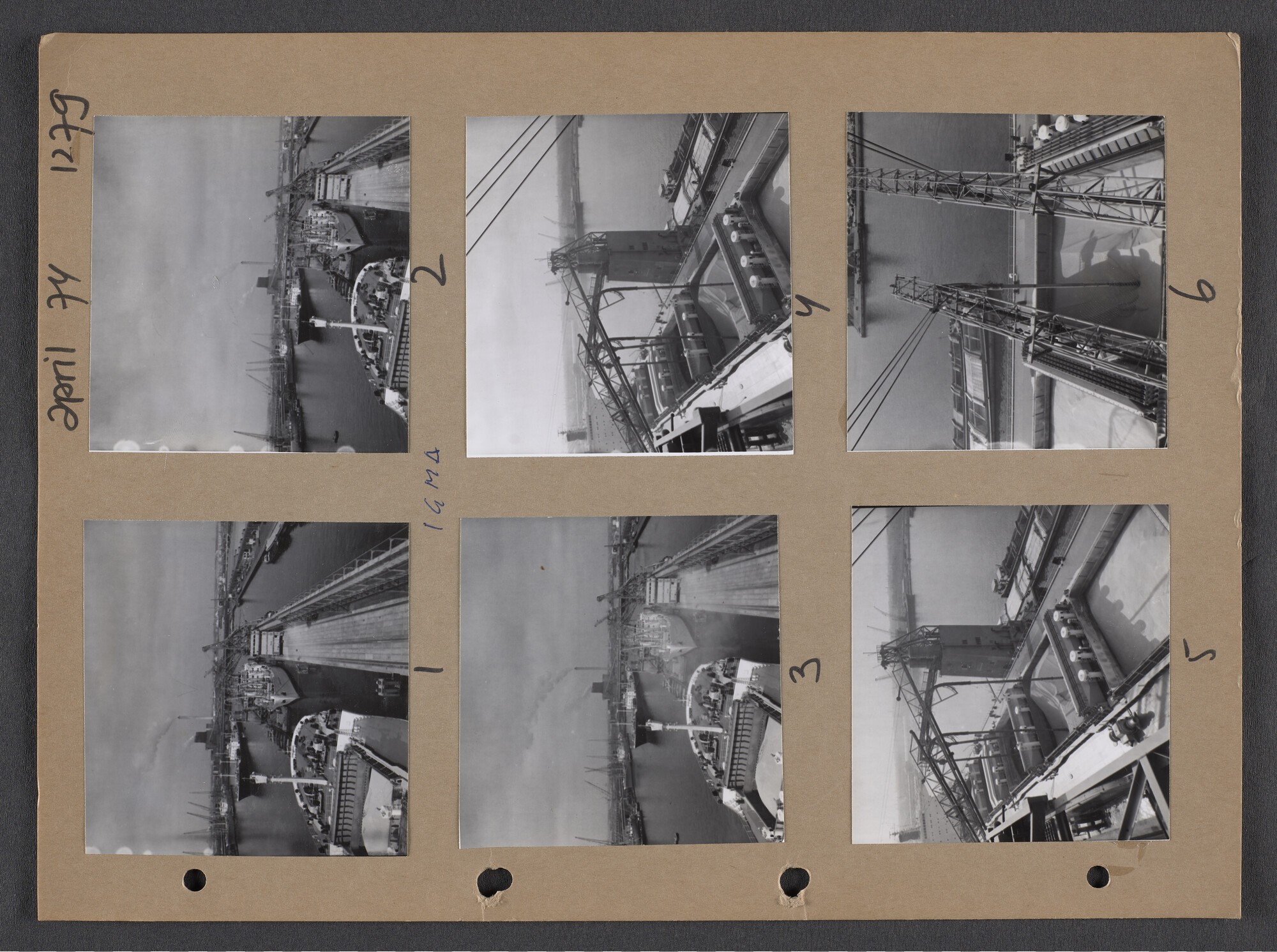S.9102(32); Multomap met foto's door Ben Burgers, samengesteld door de Vereniging De Amsterdamsche Haven; foto
