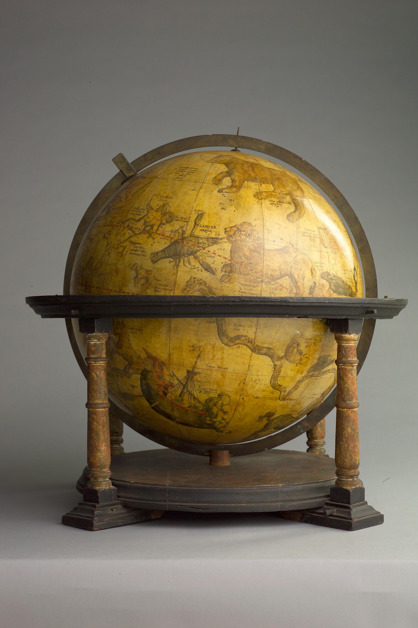 A.1175(01); Hemelglobe van 42 cm door Gerard Mercator, 1551; globe