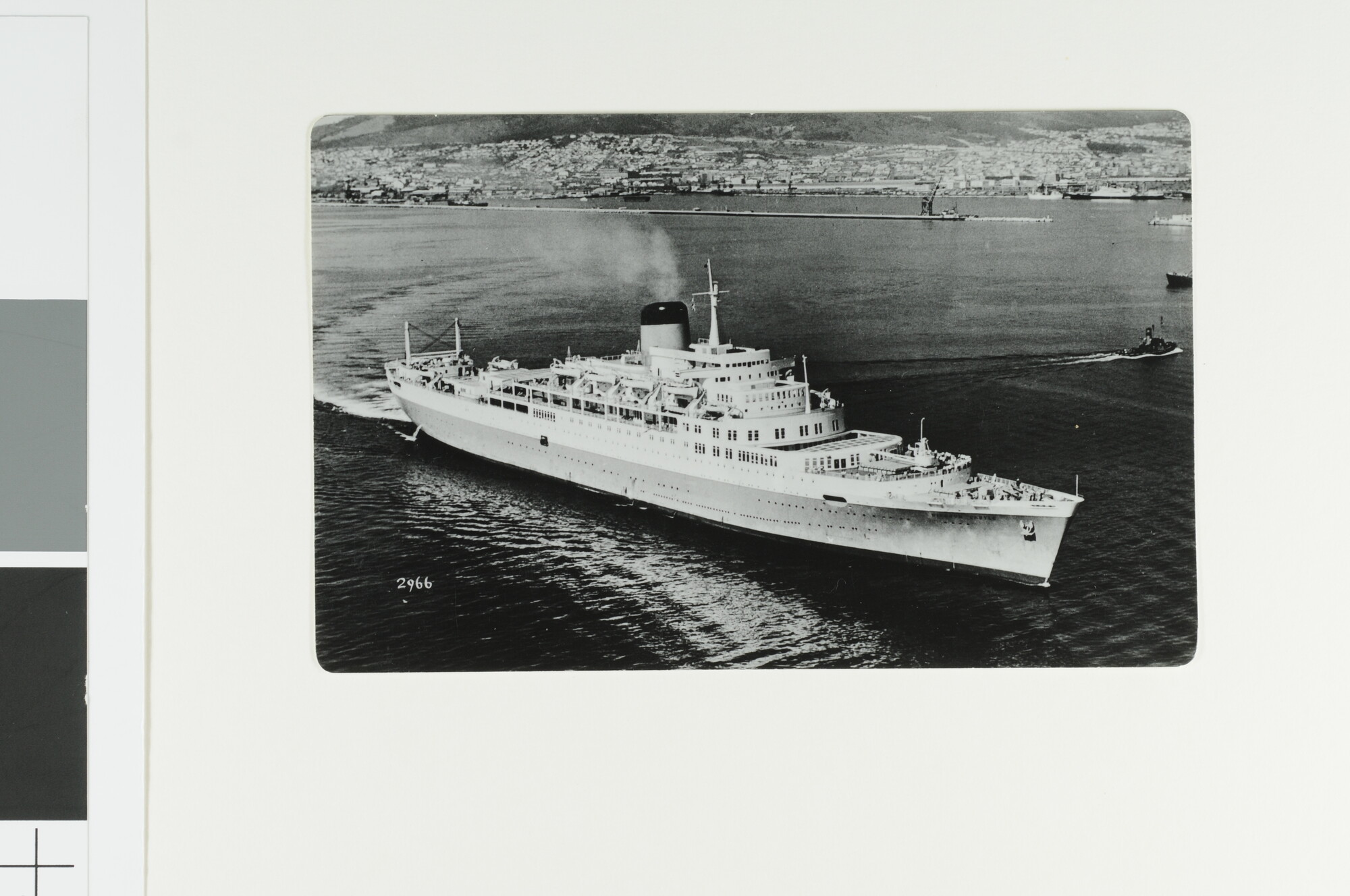 A.4744(55); Een luchtfoto van het Britse passagiersschip ss. 'Windsor Castle' van de; foto