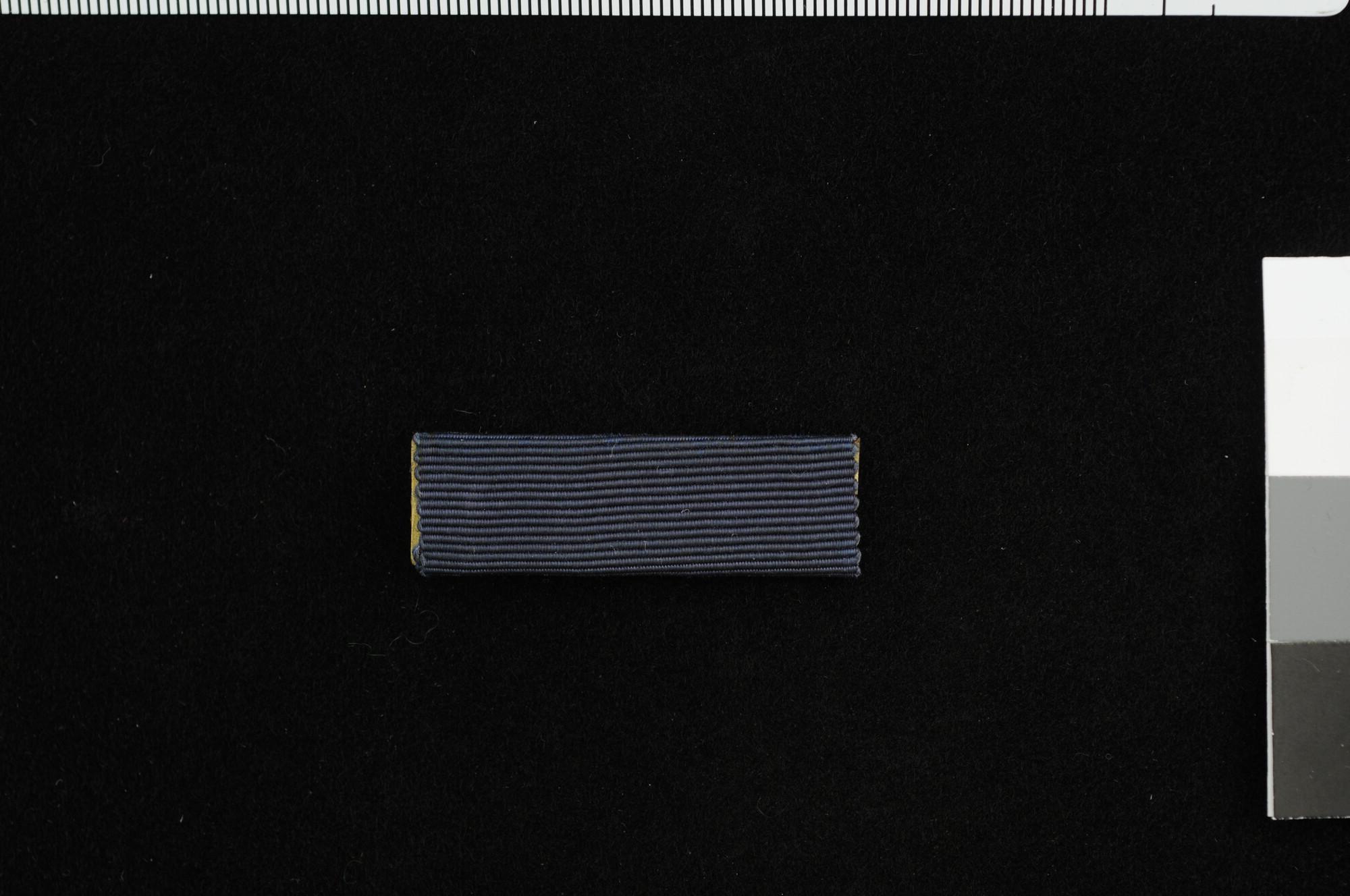 S.5866(03)4; Baton in de kleur blauw; onderscheiding