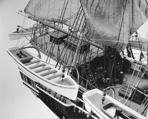 S.4763; Model van het korvet Nautilus van 7 stukken; scheepsmodel
