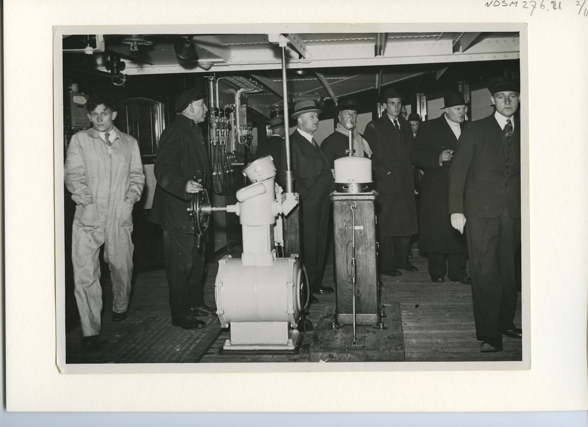S.5444(1516)02; Foto van het passagiersschip ter. Viacheslav Molotov tijdens de proefvaart; foto