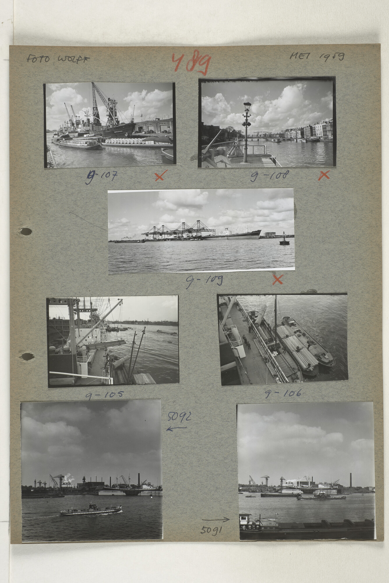 1998.2183; Omslag (voorheen ordner) met een grote hoeveelheid proef foto's van de haven en de stad van Amsterdam; omslag