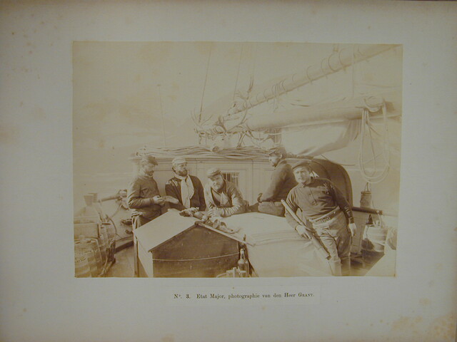 S.4764; Album met foto's van de Zesde Noordpoolexpeditie van de Willem Barents; fotoalbum