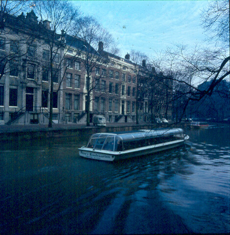 S.9100(3800); Dia van Amsterdam, de Herengracht, Gouden Bocht; diapositief