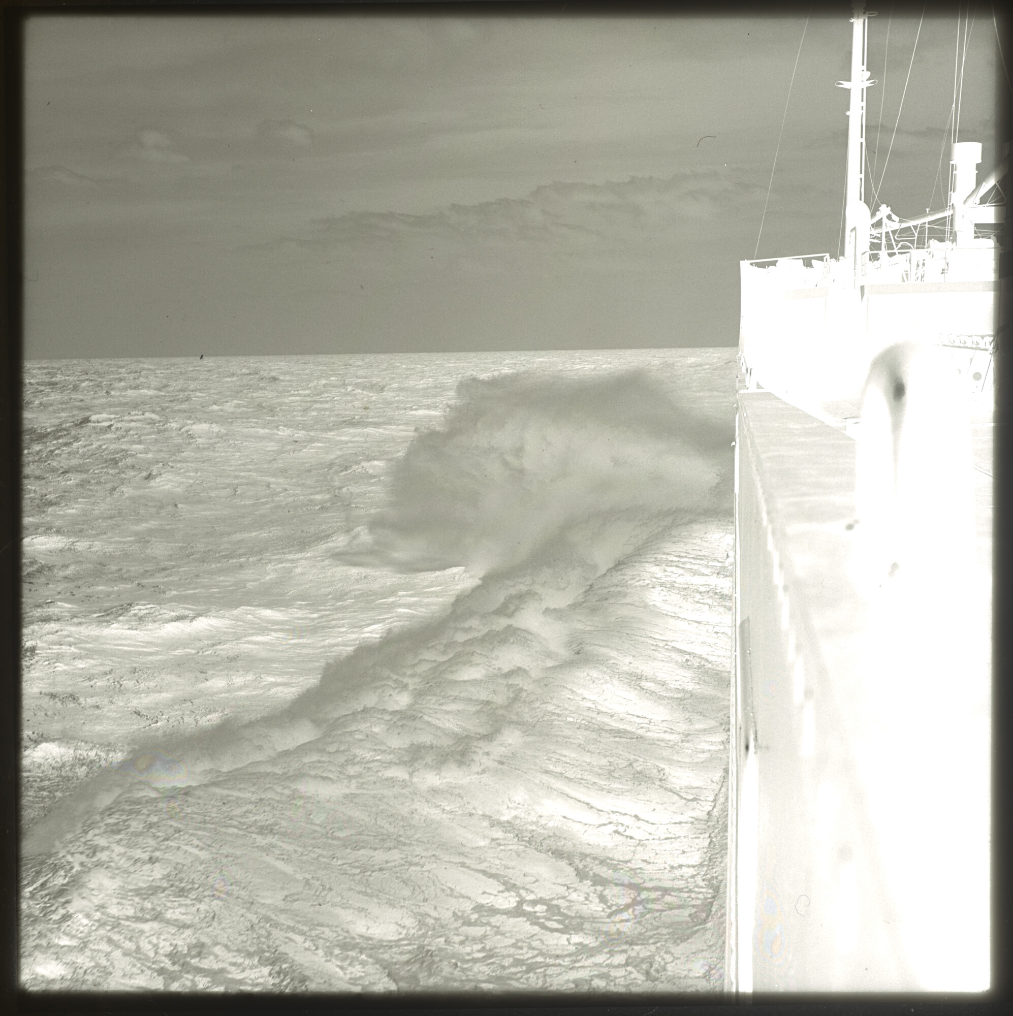 A.5263(02); Negatieven van een reis met het vrachtschip 'Woltersum' van de Stoomvaart; negatief