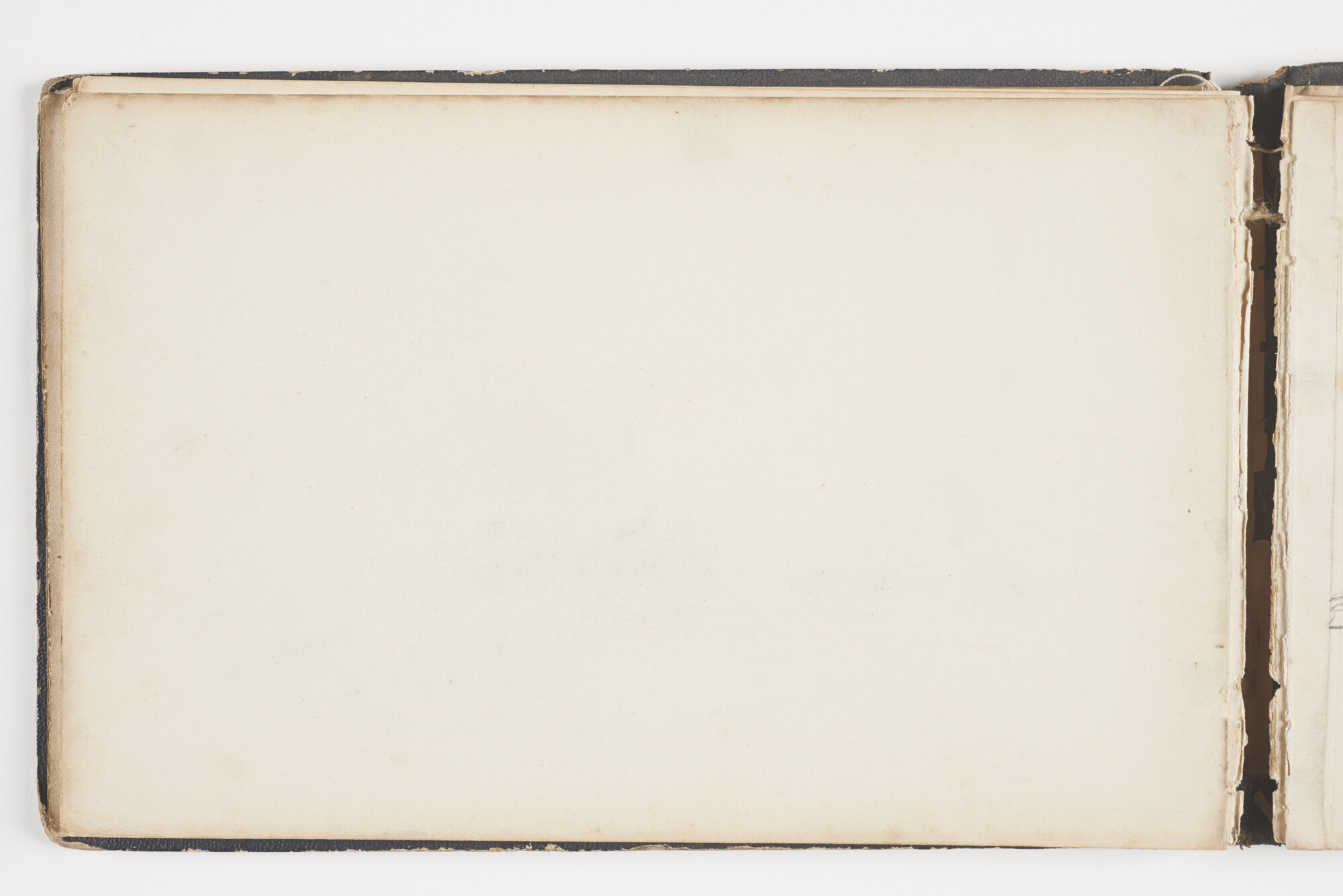A.2019(01); Schetsboek met studies van binnenvaartschepen en zeeschepen; schetsboek