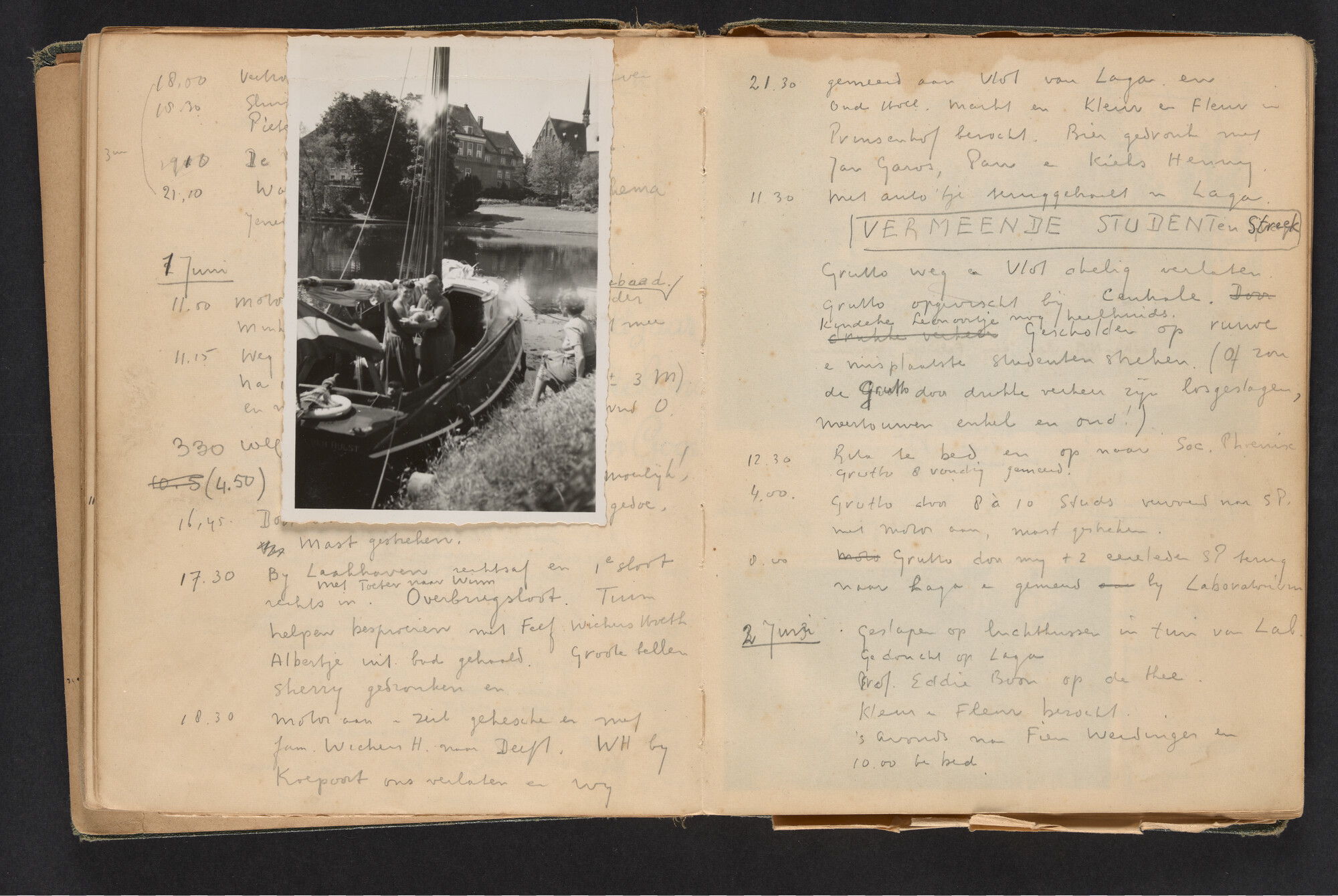 2017.0790; Logboek c.q. fotoalbum van reizen met zeeschouw Grutto in Nederland, 1949-1951; logboek