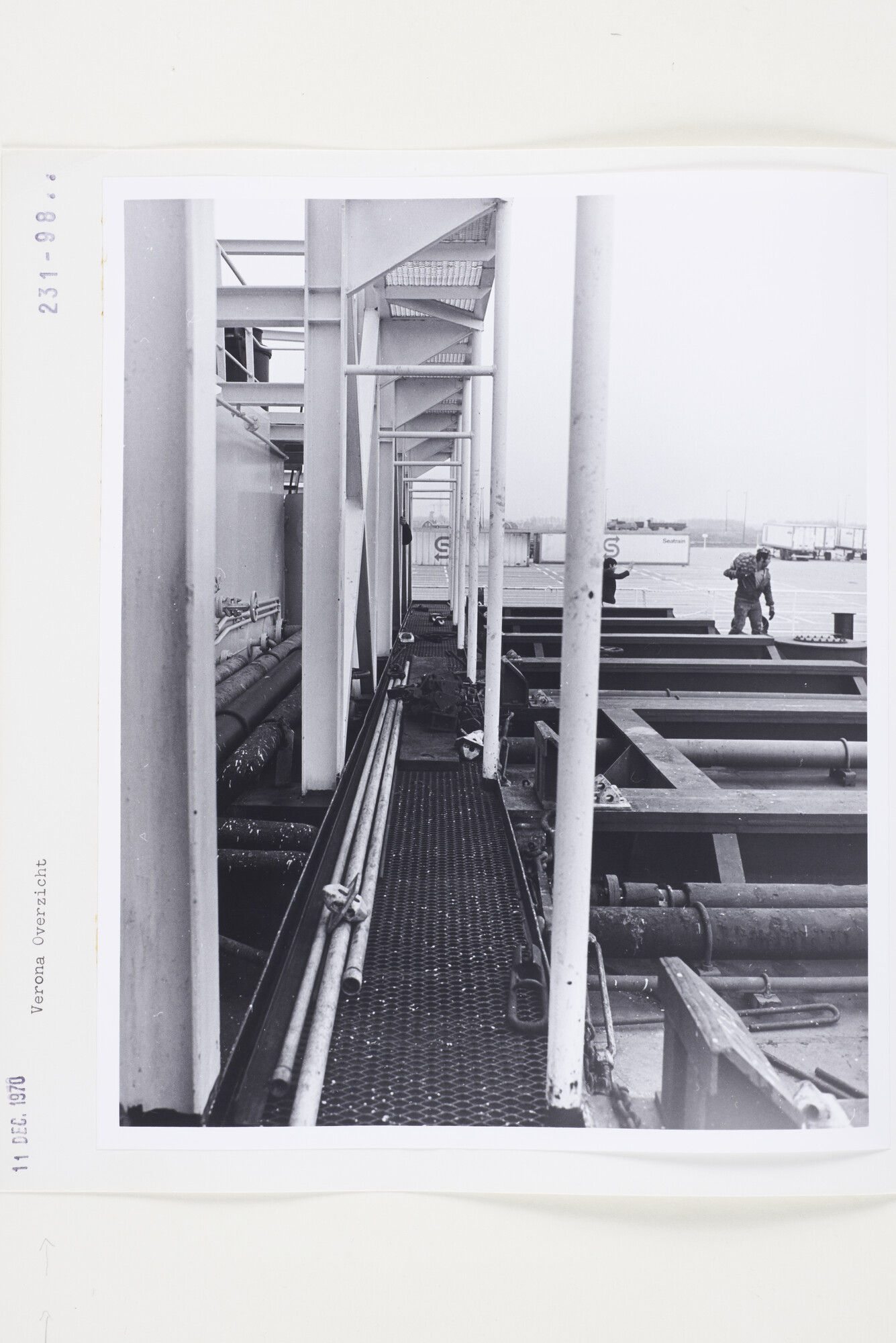 S.5444(5195)15; Foto van het containerschip Verona (een verbouwde tanker); foto