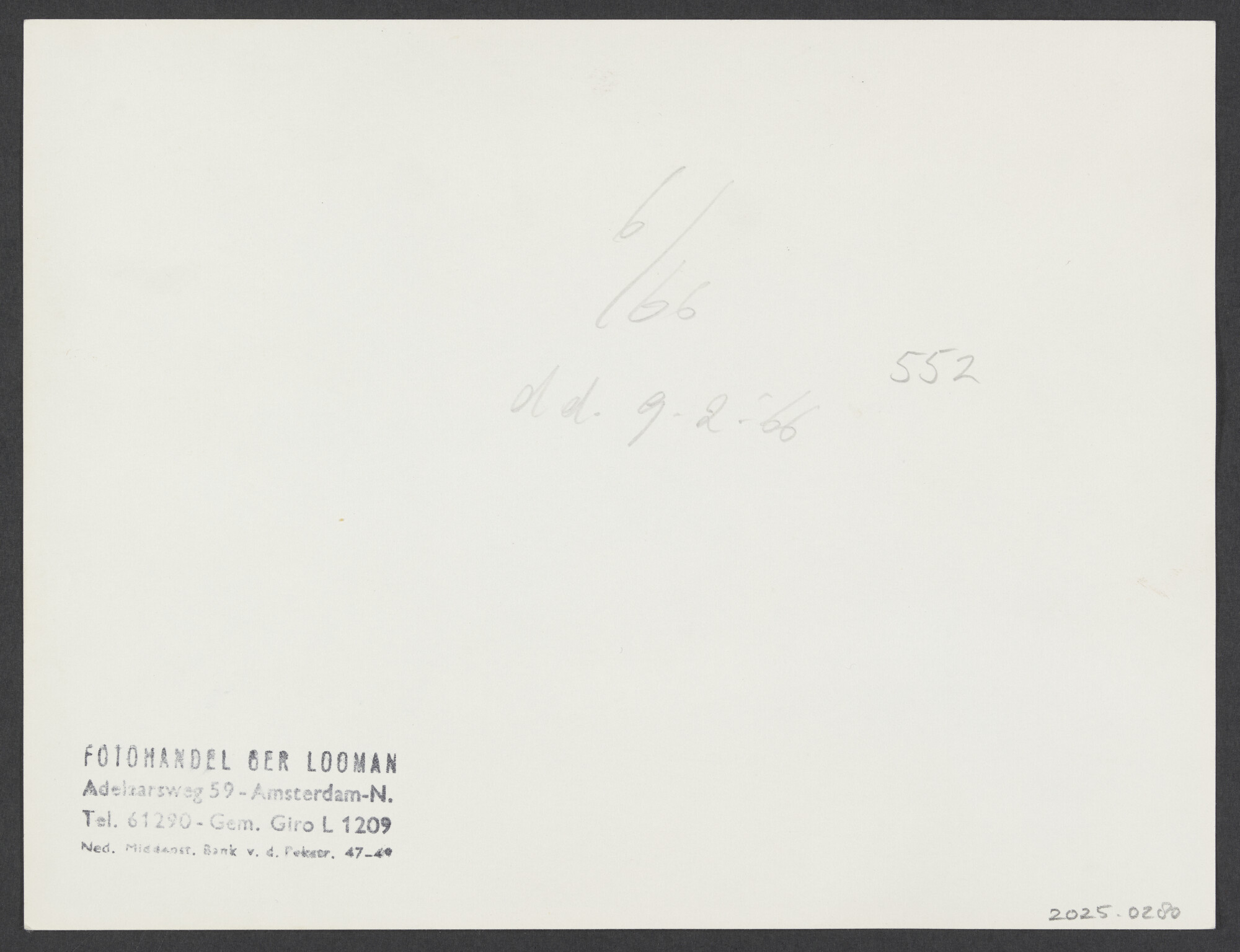 2025.0280; Zwart-wit luchtfoto van de bouw van hefeiland Rio Parana, 9 februari 1966; zwart-wit foto
