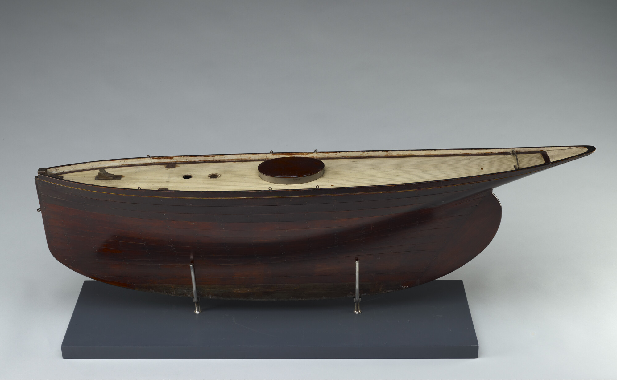 A.1948; Model van een kieljacht; scheepsmodel