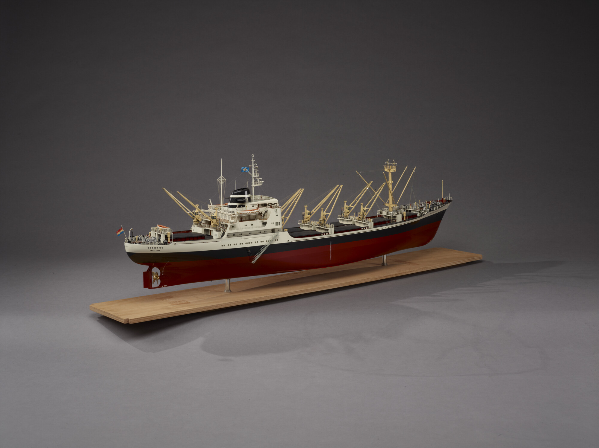 B.0297; Model van het ms. Mercurius; scheepsmodel