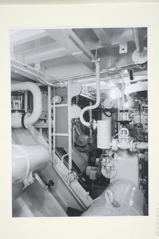 S.5219(12)0360; Fotos van de koelmachinekamer van het koelschip ms. Silver Comet [...]; fotoreportage
