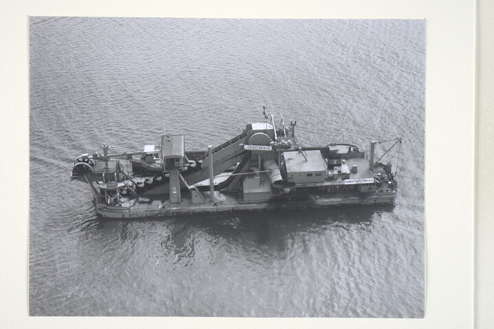 S.5219(12)0455; Luchtfoto's van de emmerbaggermolen ''s-Gravenhage', gebouwd bij de ASM; fotoreportage