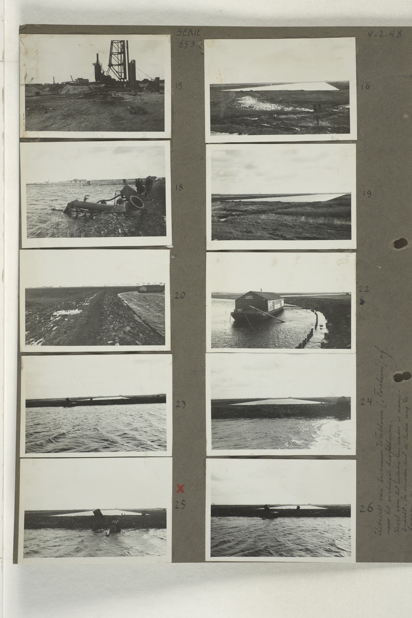 1998.2179; Omslag met een grote hoeveelheid proef foto's gemaakt in opdracht van de Gemeente Handelsinrichtingen in Amsterdam; omslag