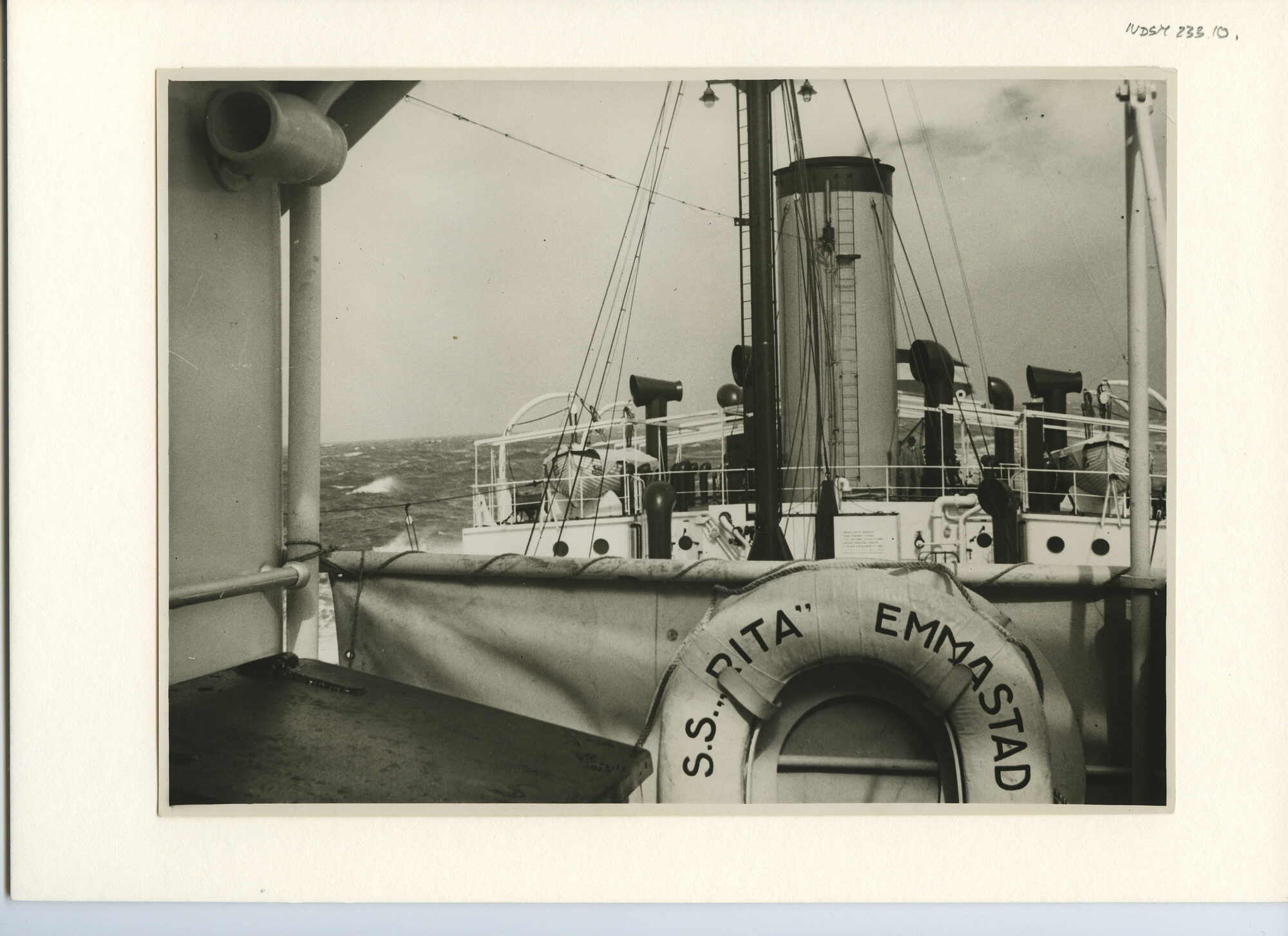 S.5444(1142)05; Foto van de tanker ss. Rita van de Curaçaosche Scheepvaart Maatschappij; foto