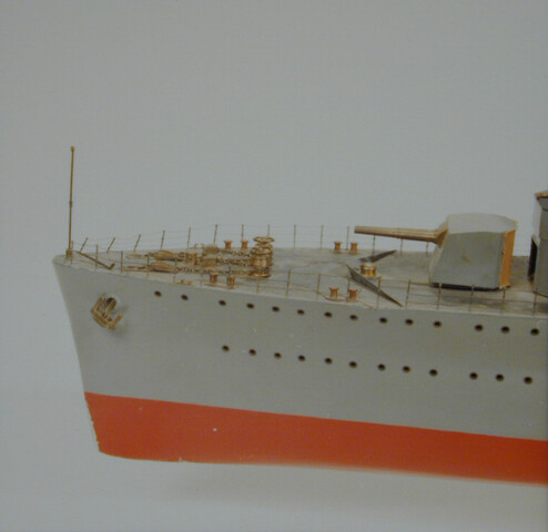 B.0203(01); Model van de torpedobootjager Hr.Ms. Isaac Sweers; scheepsmodel