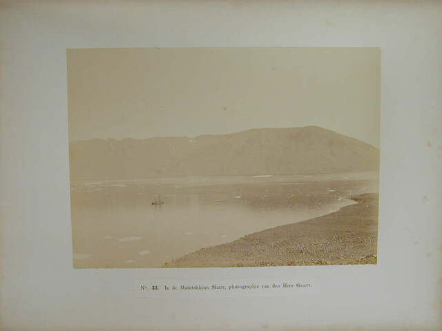 S.4764; Album met foto's van de Zesde Noordpoolexpeditie van de Willem Barents; fotoalbum