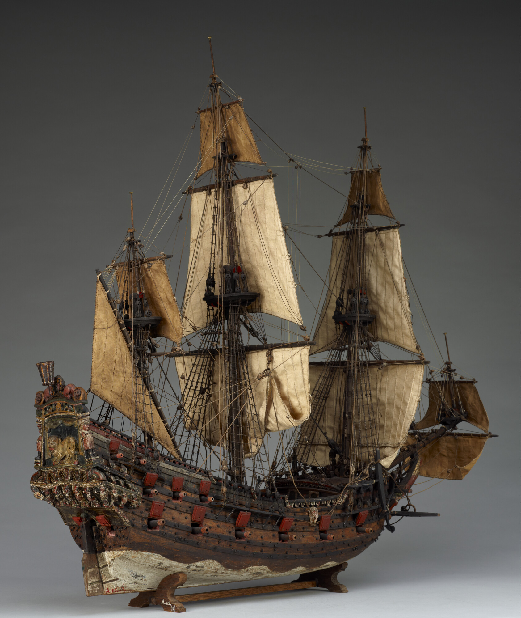 A.0115(02); Model van een pinas van 30 stukken; scheepsmodel