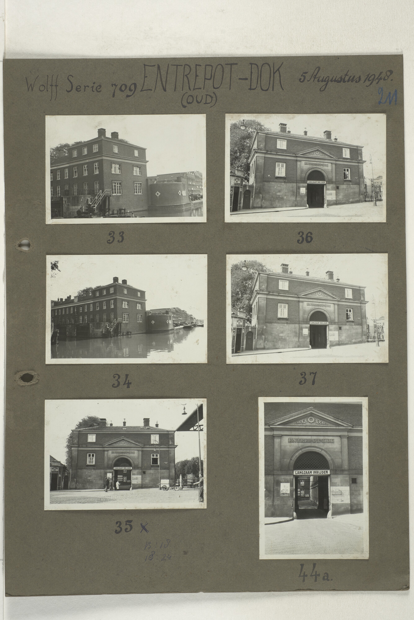 1998.2179; Omslag met een grote hoeveelheid proef foto's gemaakt in opdracht van de Gemeente Handelsinrichtingen in Amsterdam; omslag