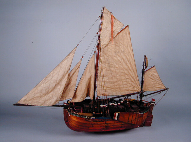 S.0892; Model van de Katwijker bom Hertog Hendrik; scheepsmodel