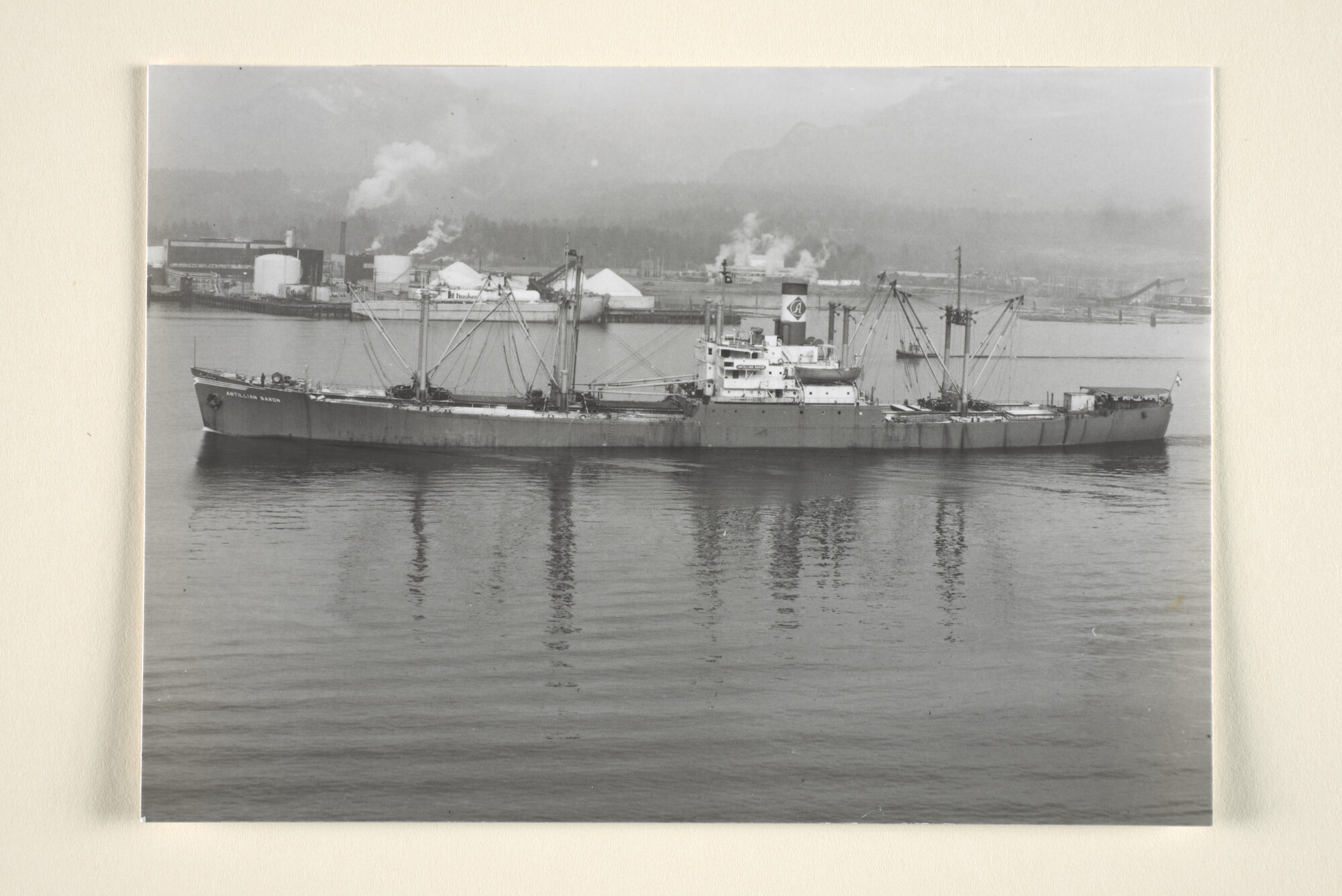 1996.2206; Het vrachtschip ss. Antillian Baron (ex- US Talisman (1944) [...]; foto