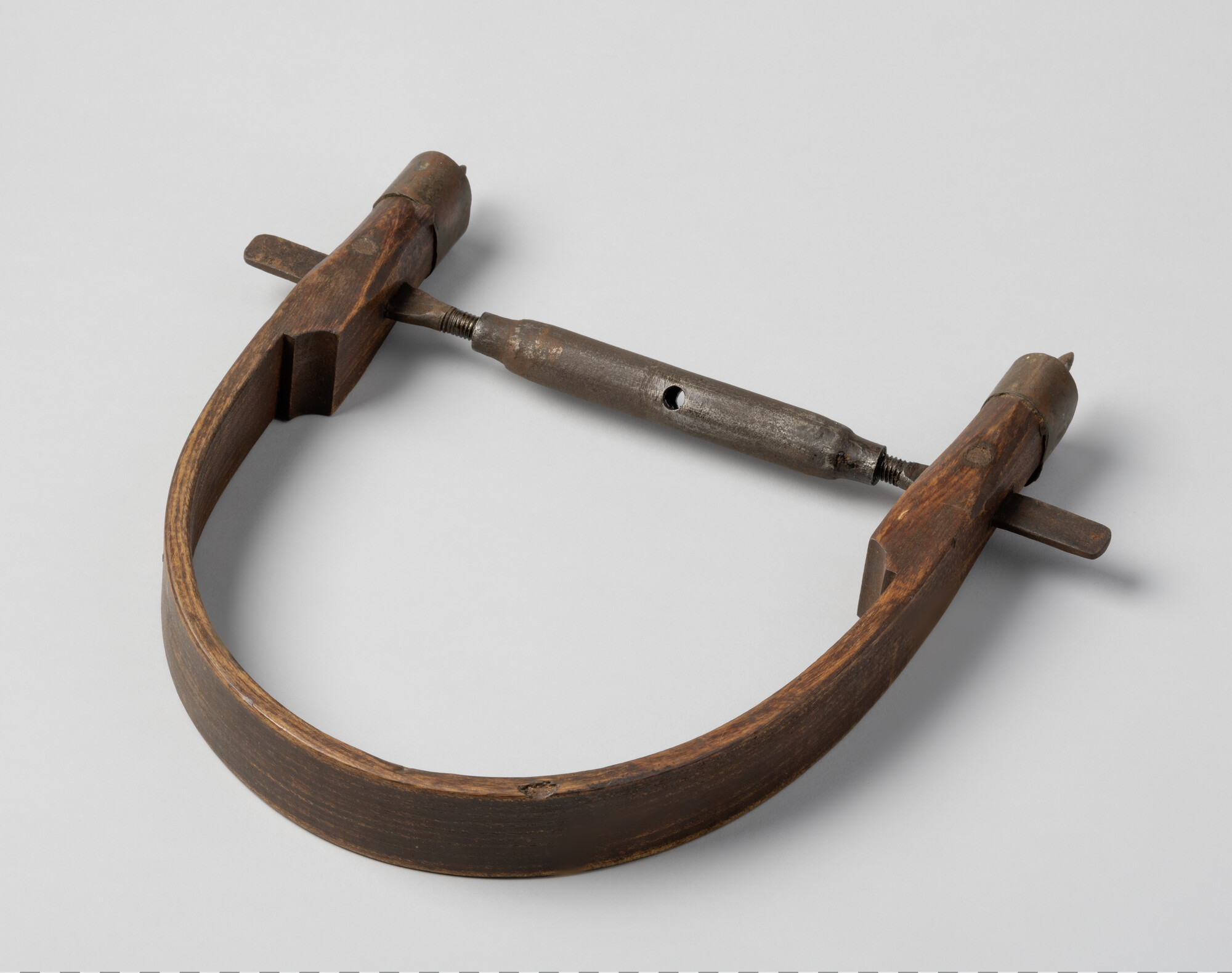 A.5254(14); Passer voor het aftekenen van de diameters van de bodems; passer