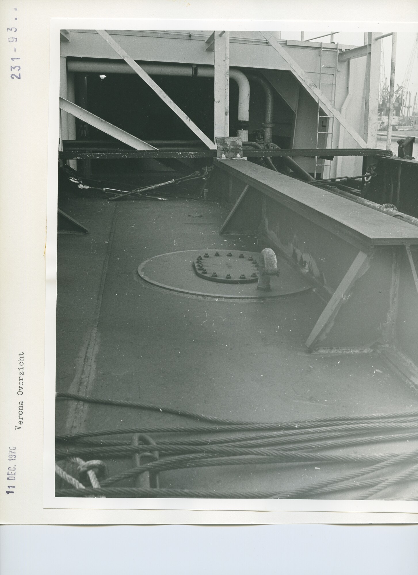 S.5444(5195)10; Foto van het containerschip Verona (een verbouwde tanker); foto