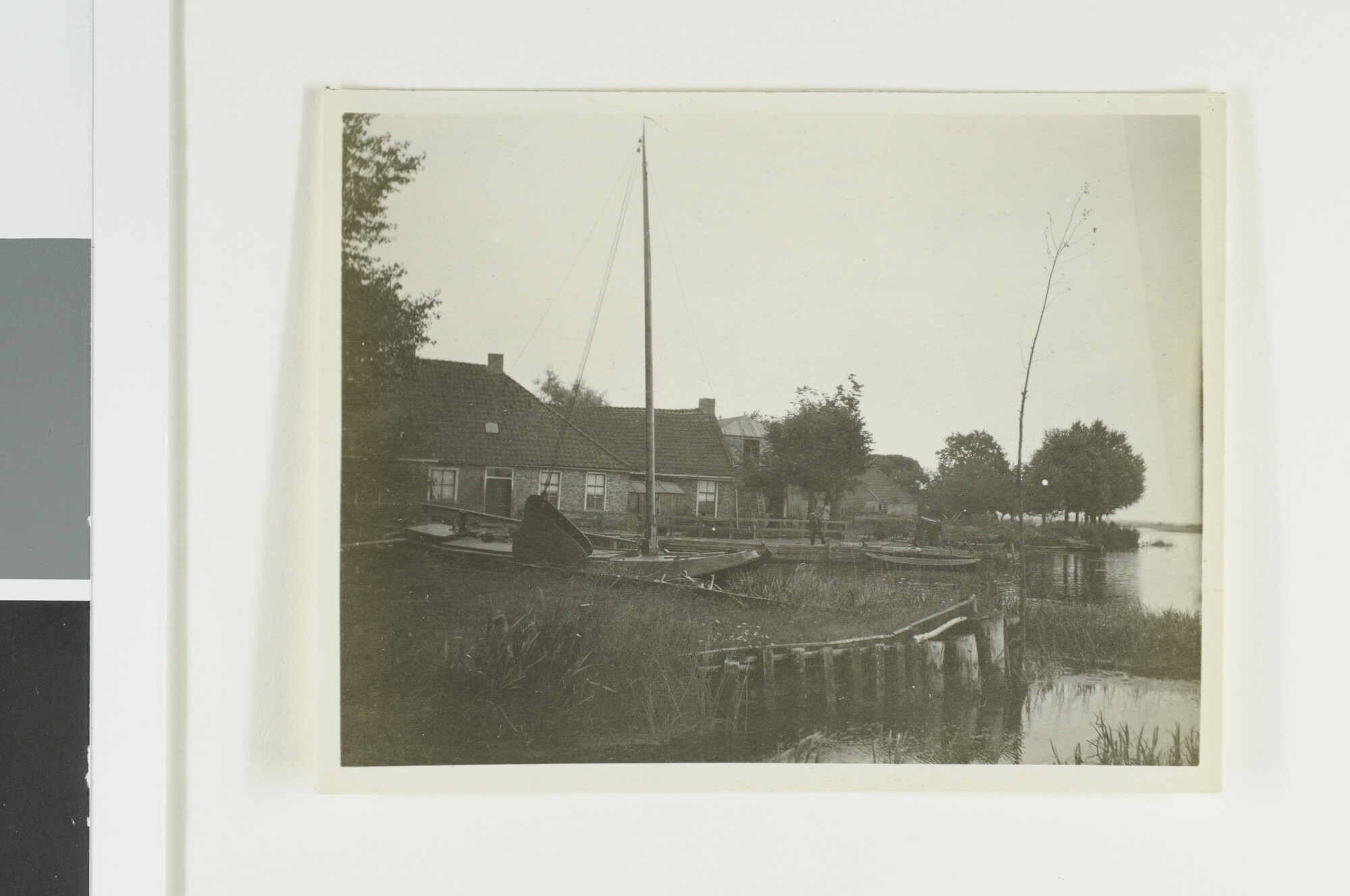 S.5707(05); Twaalf fotos genomen omstreeks 1925 tijdens een zeiltocht op de Zuiderzee en de Wadden [...]; fotoreportage