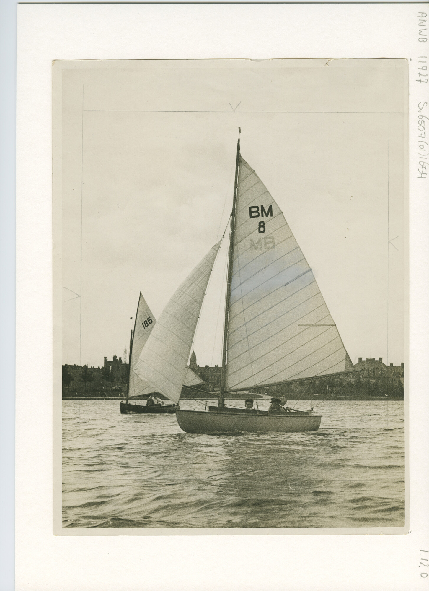 S.6507(01)1654; Foto van Zeilwedstrijden op de Kralingse Plas.; foto