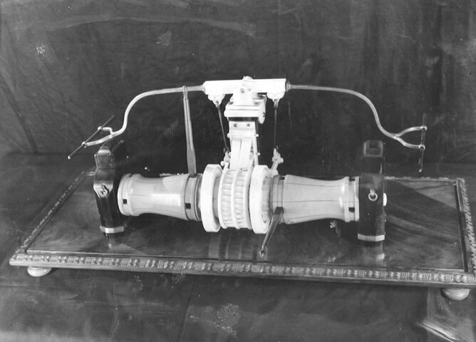 A.1211(06)1; Model van een pompspil; schaalmodel