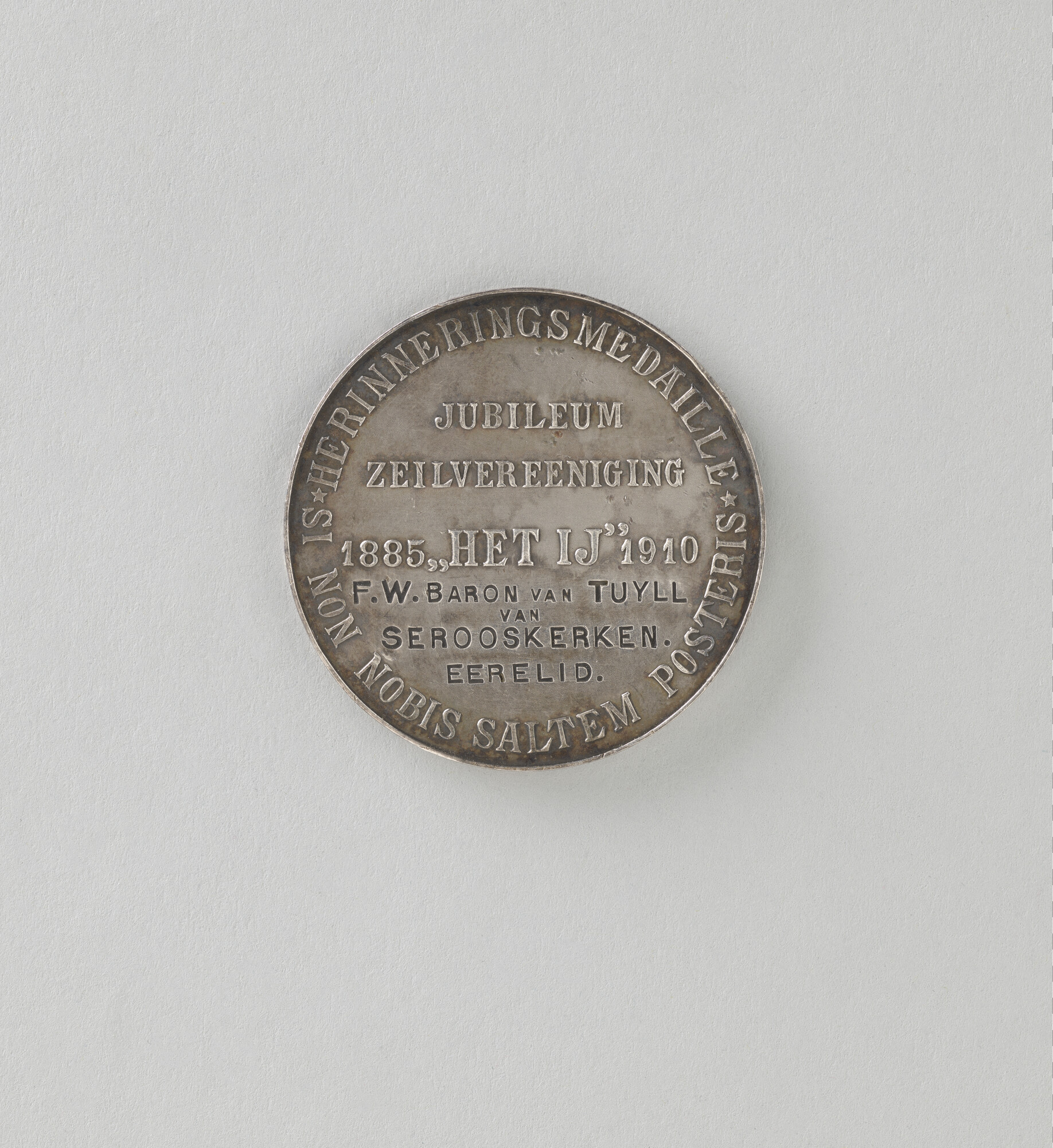 2023.0043; Jubileumpenning op het 25-jarig bestaan van Zeilvereeniging Het IJ, 1910; jubileumpenning