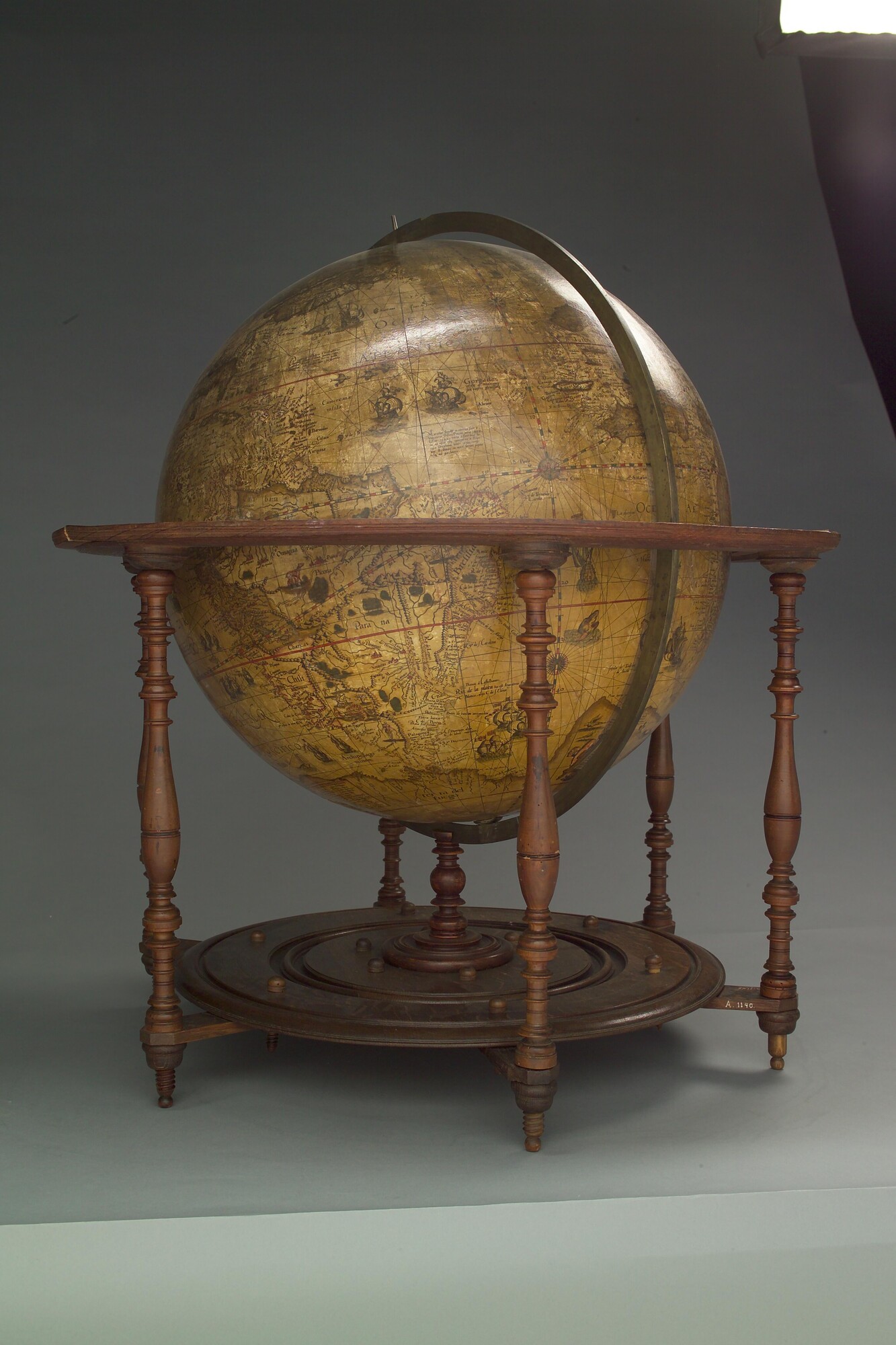 A.1140; Aardglobe van 52,5 cm doorsnede door Jacob Floris van Langren, 1589; globe