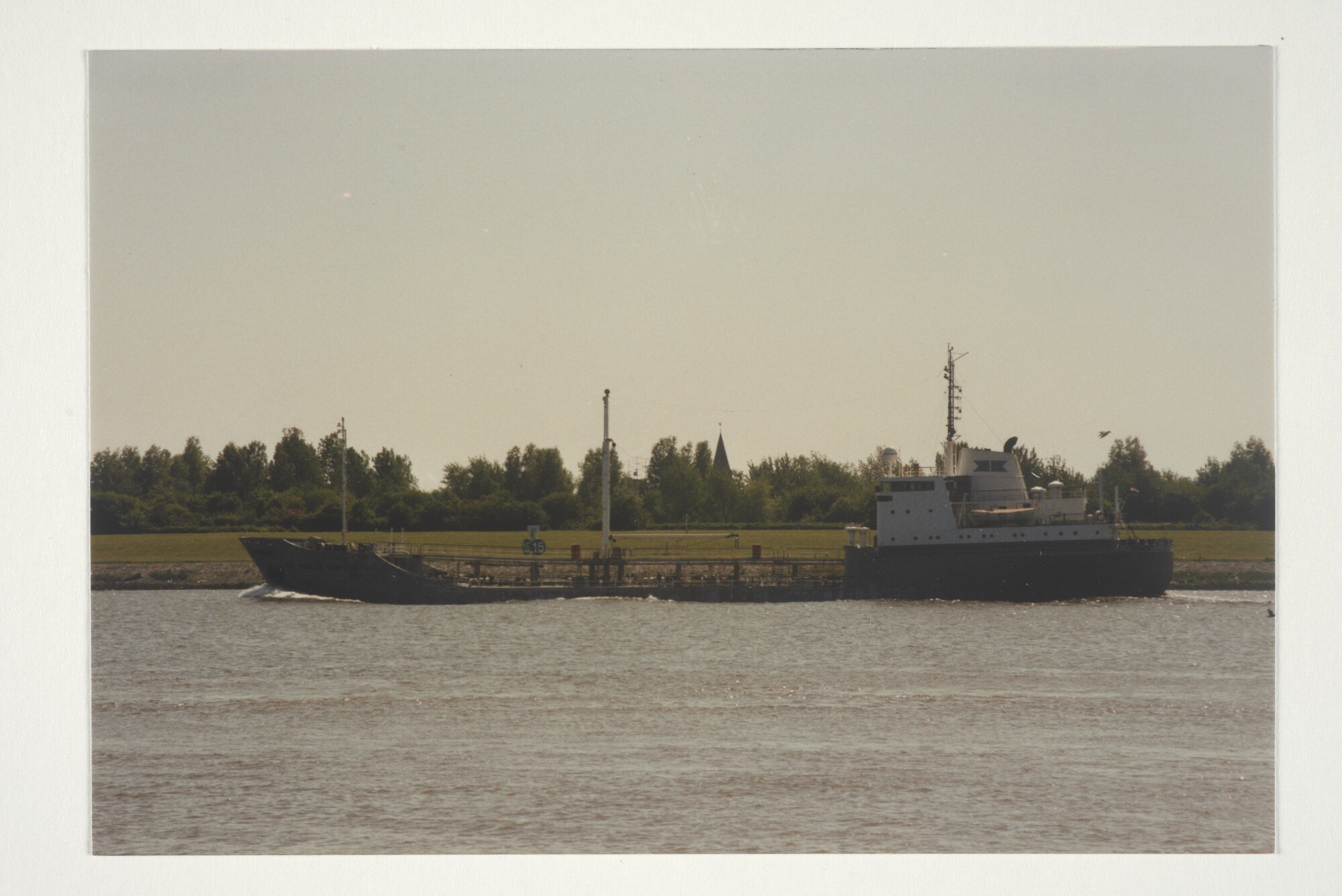 2000.0936; Kleurenfoto van de bitumentanker ms. Stella Orion van Rederij Theodora [...]; foto