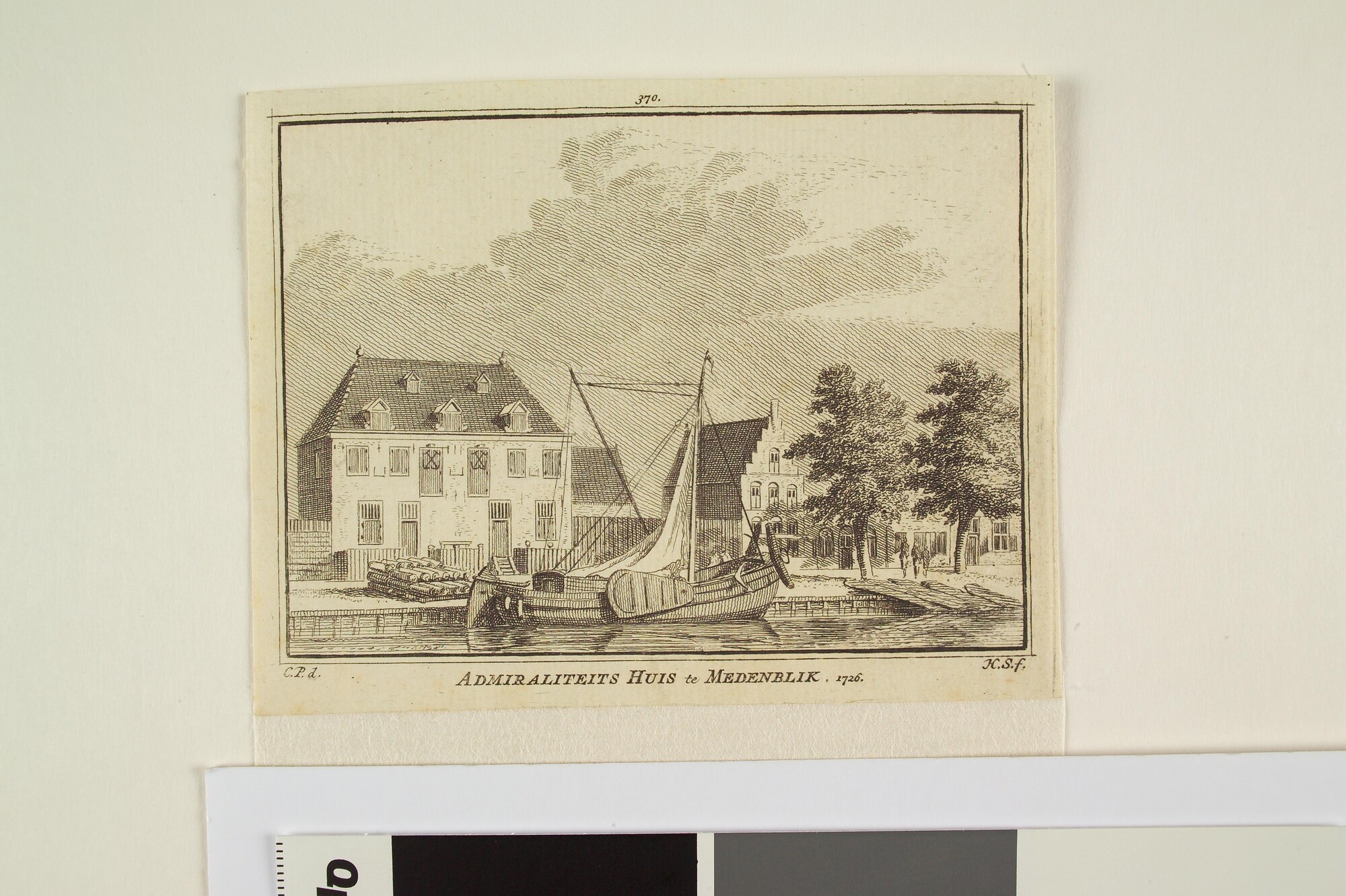 A.3093; Het Admiraliteitshuis te Medemblik, 1726; prent