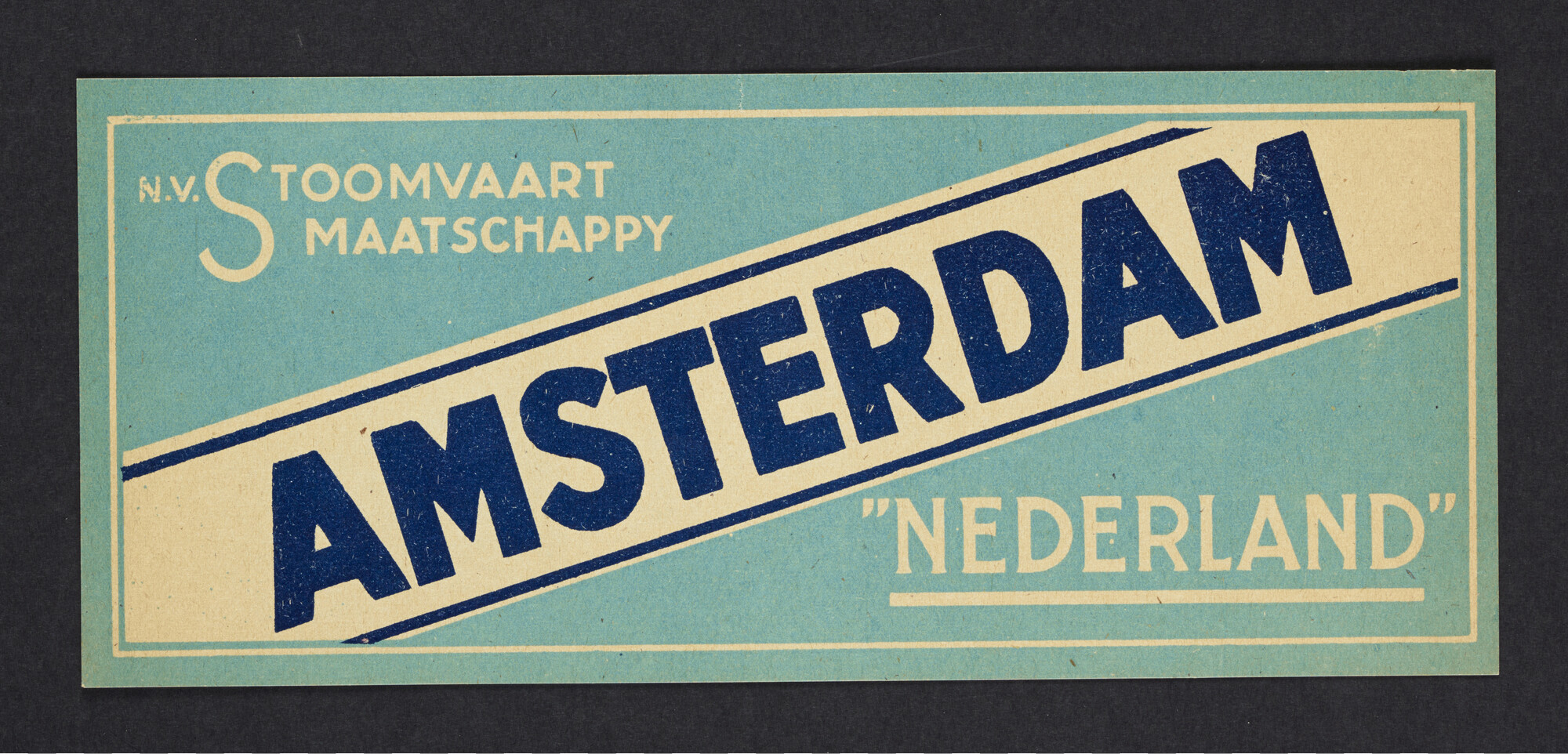 2020.0016; Kofferlabel van de Stoomvaart Maatschappij "Nederland"; kofferlabel